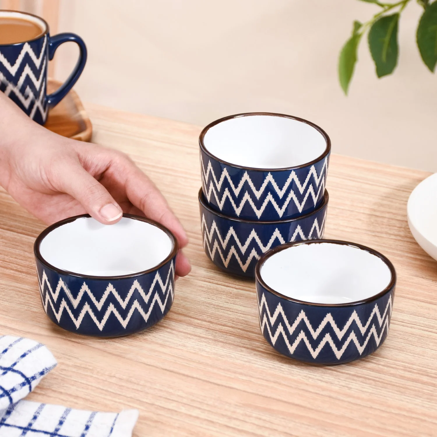 Oscilla Ceramic Small Bowl Set Of 4 Navy 200ml - Image 3