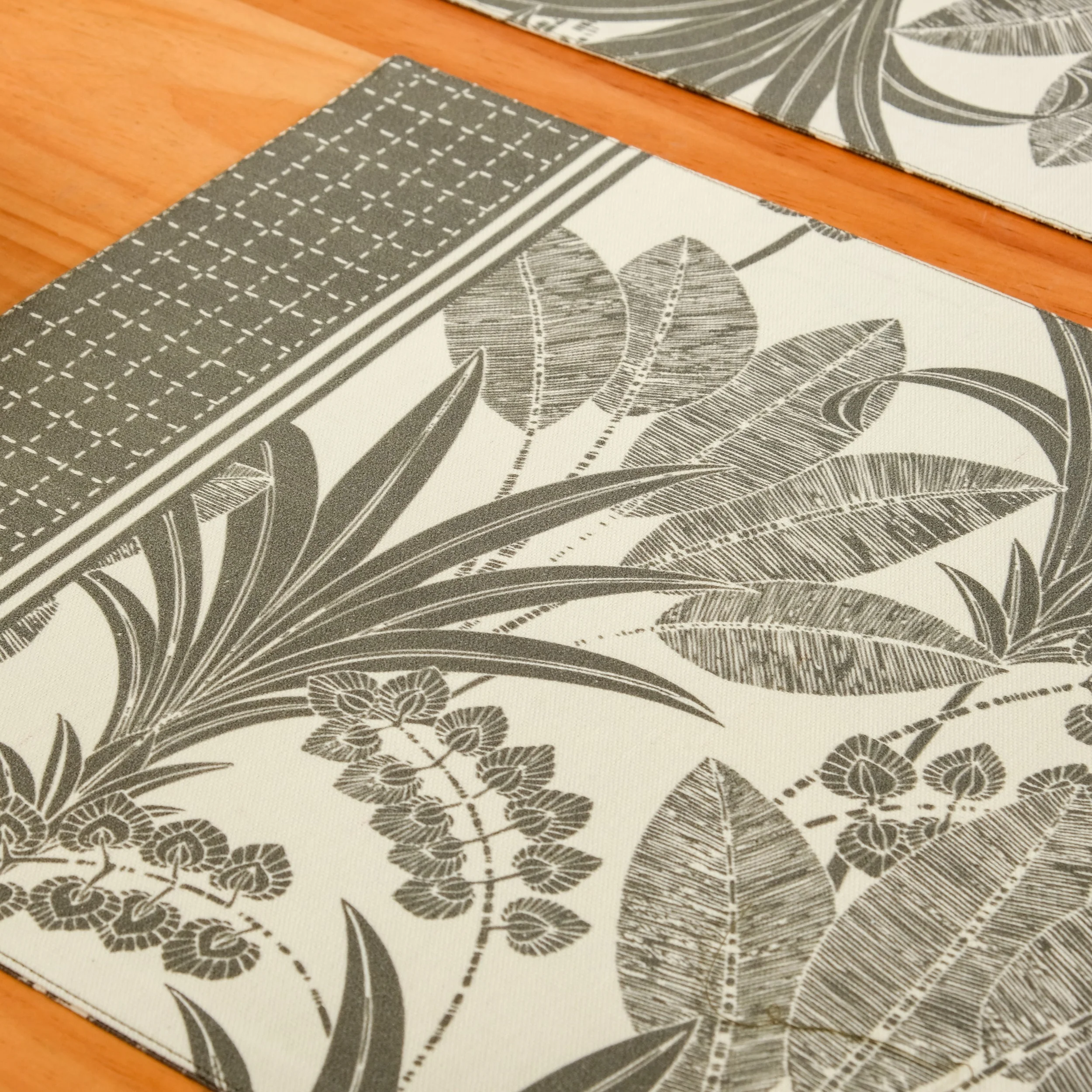 Palm Grove Placemat Set Of 4 - Image 2
