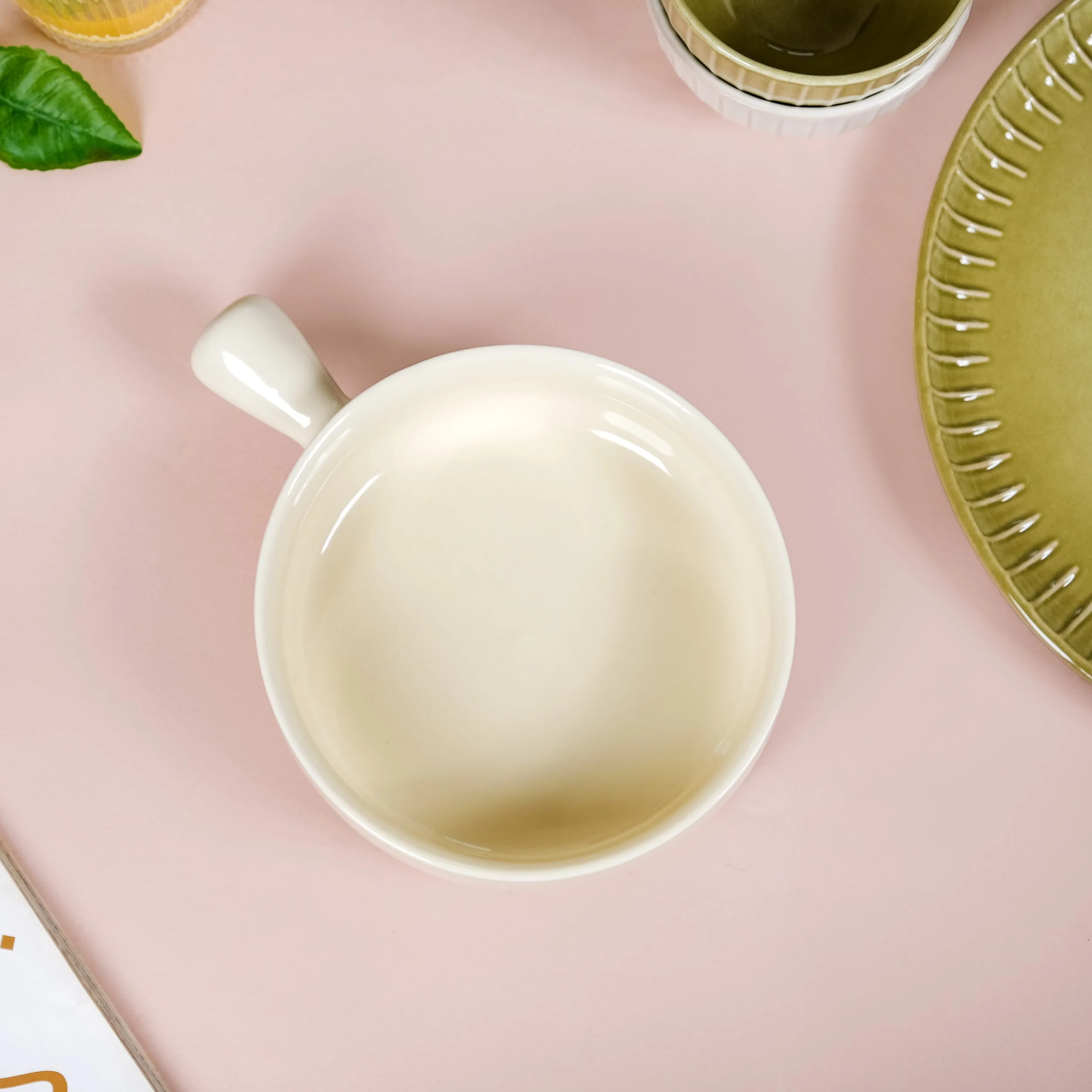 Pastel Cream Ceramic Bowl With Handle 700ml - Image 6