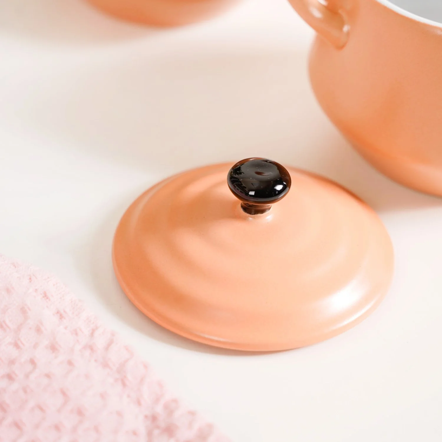 Peach Amara Ceramic Ramen Bowl Set With Lid Of 2 450ml - Image 6