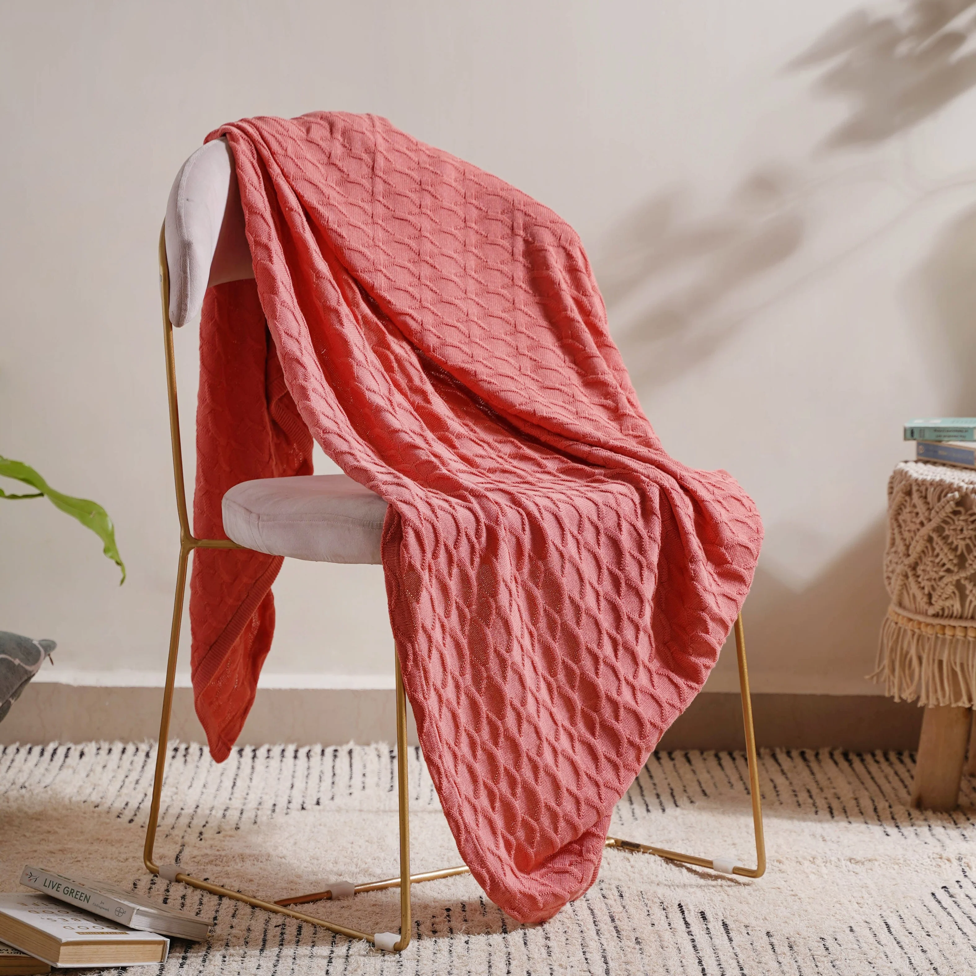 Salmon Pink Scallop Knitted Throw - Image 4