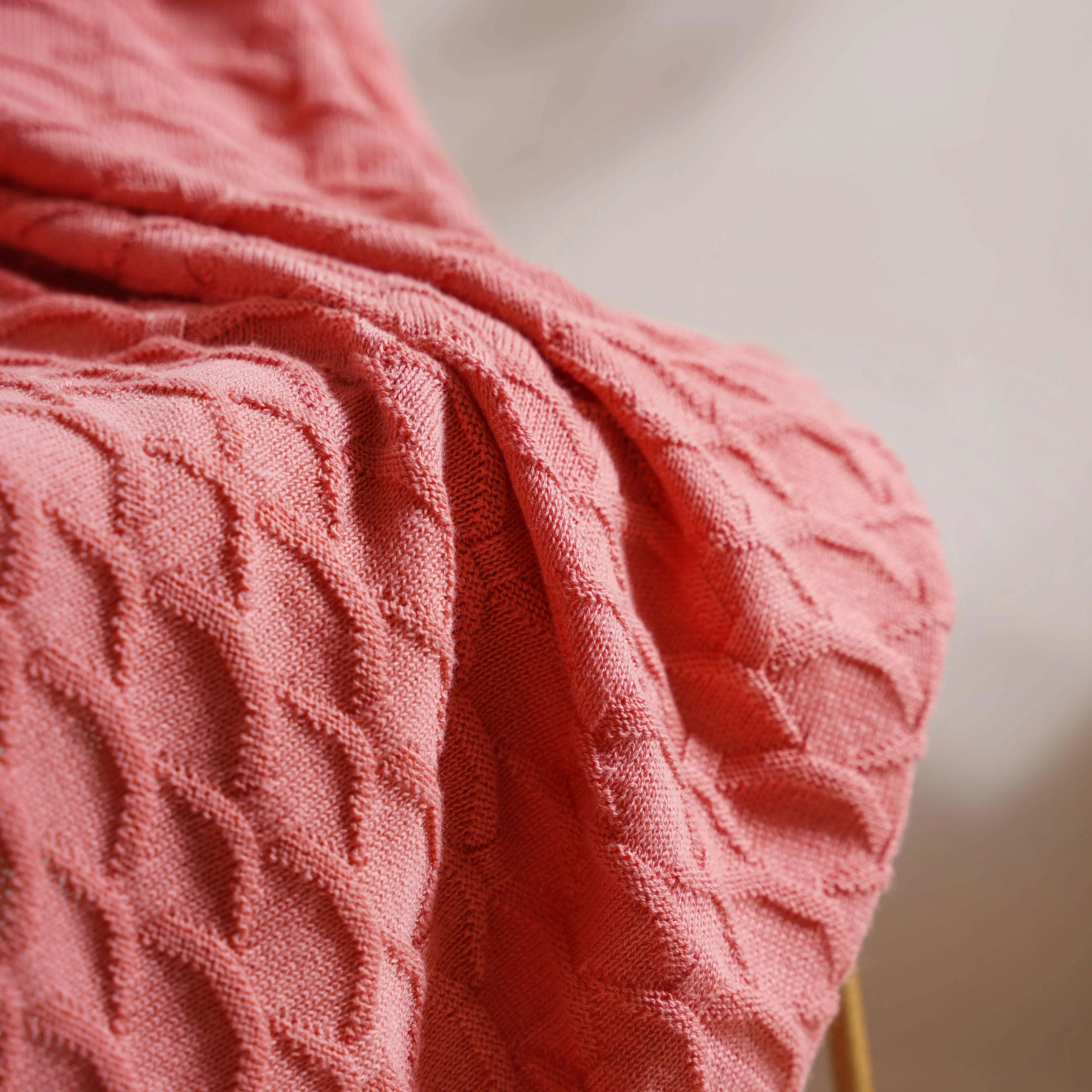 Salmon Pink Scallop Knitted Throw - Image 6
