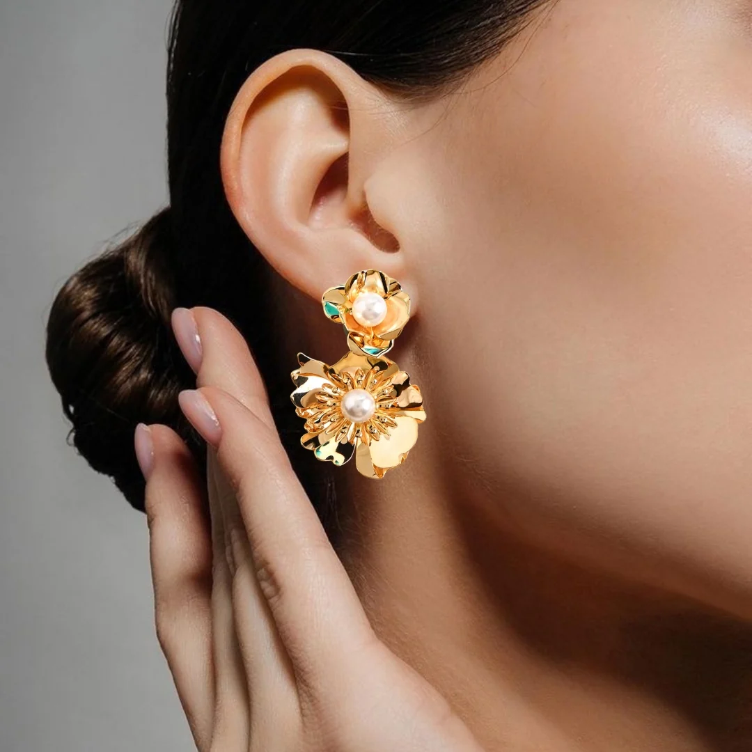 Pearl Blossom Earrings Gold - Image 2