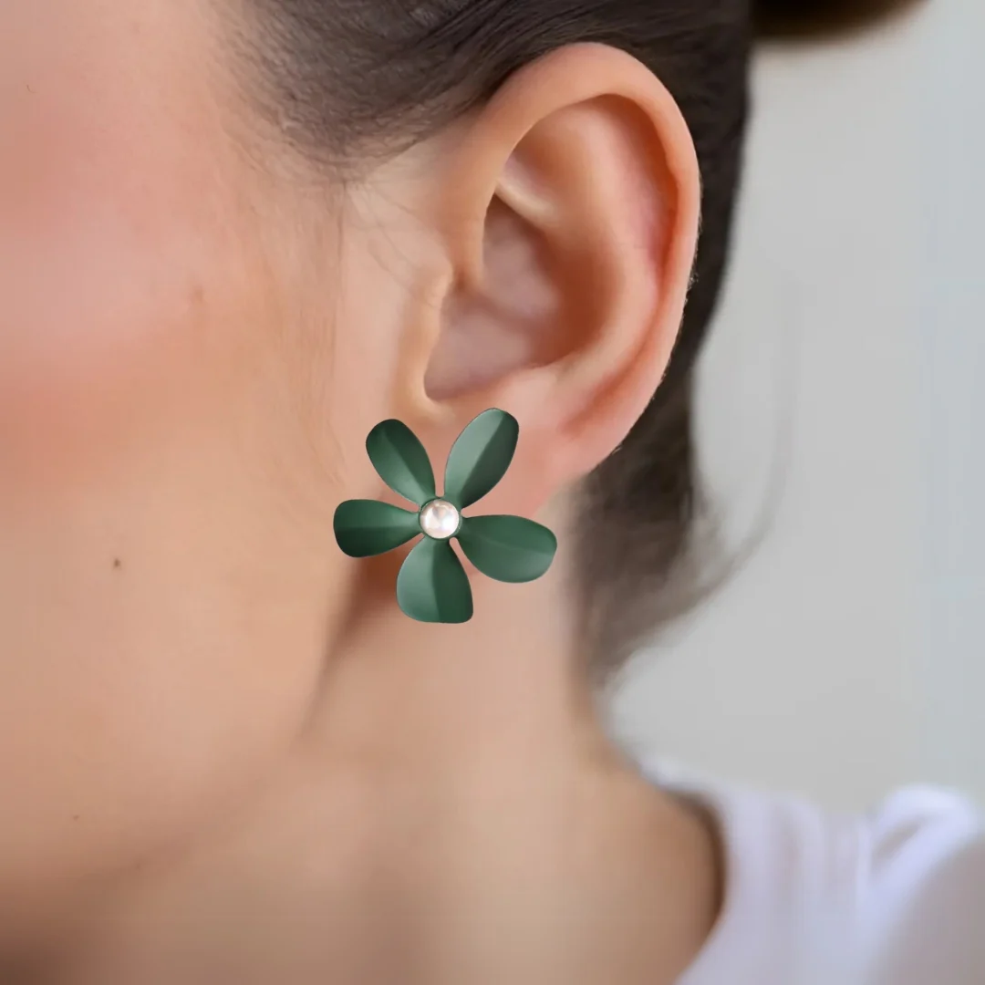 Pearl Crape Jasmine Earrings Green - Image 5