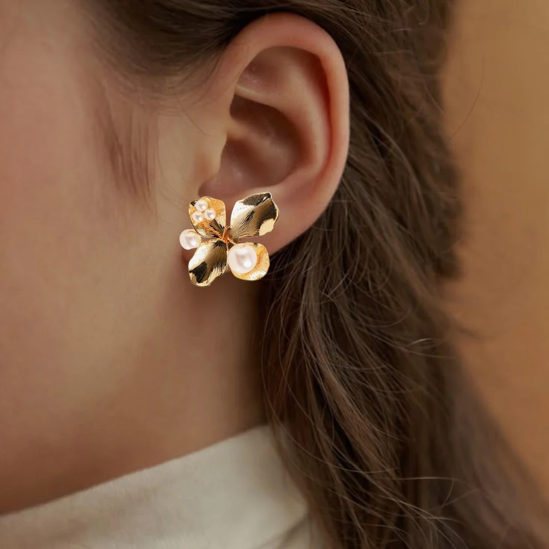 Pearl Flora Abstract Studs Gold - Image 5