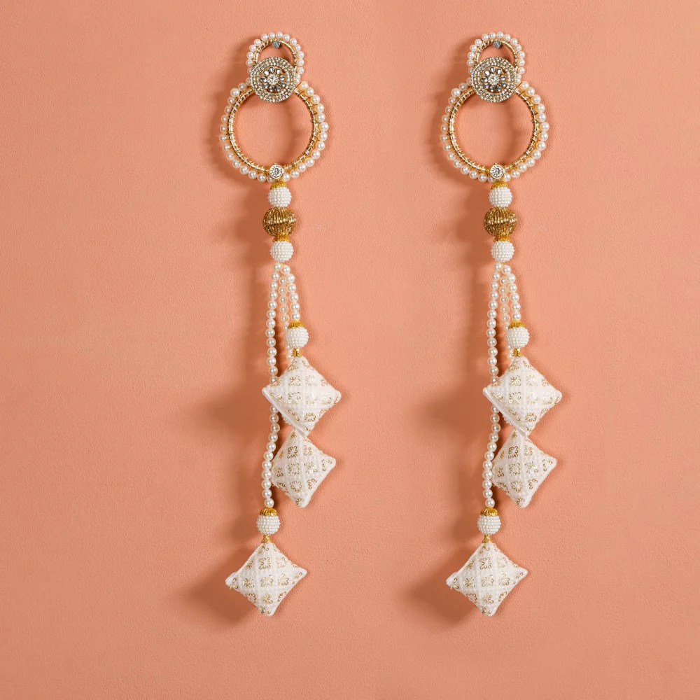 Pearl Toran and Door Hanging Set of 3 Off-White - Image 3