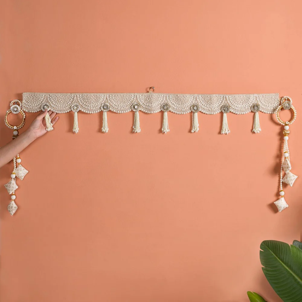 Pearl Toran and Door Hanging Set of 3 Off-White - Image 4