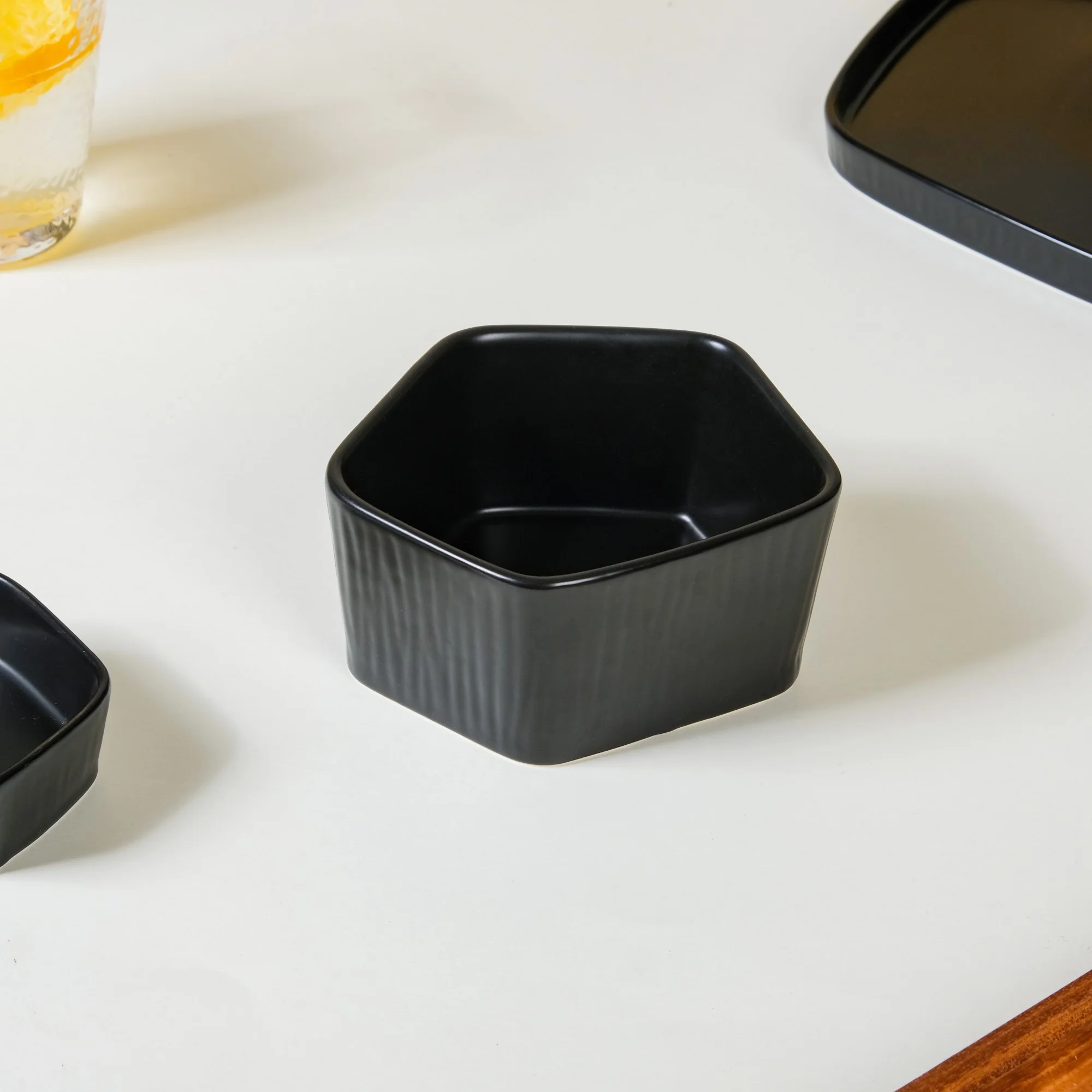 Pentagon Black 19 Piece Dinner Set For 4 - Image 8