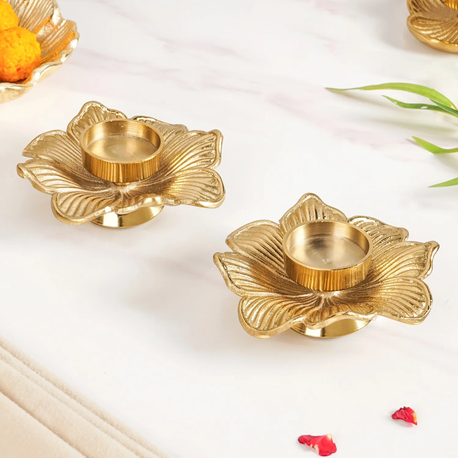 Petal Radiance Aluminium Tealight Candle Holder Set Of 2 In Festive Gift Box - Image 9