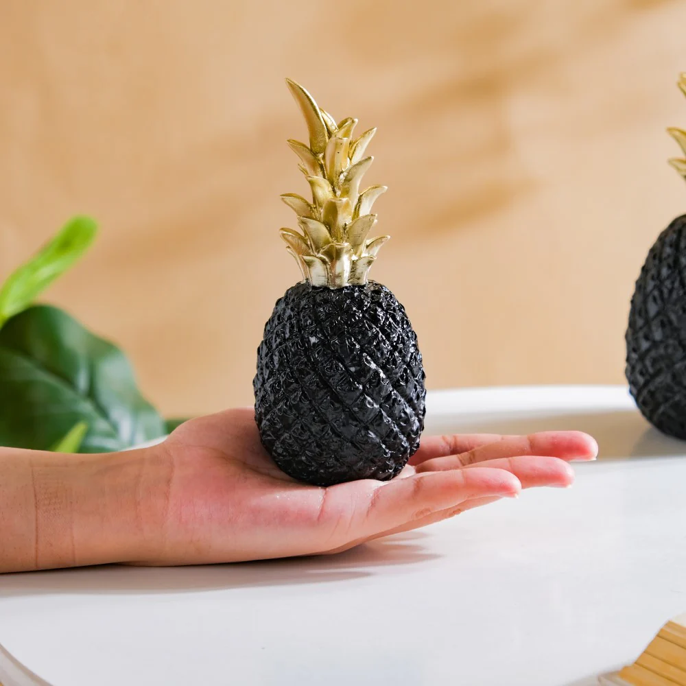 Pineapple Decor Black Small - Image 2