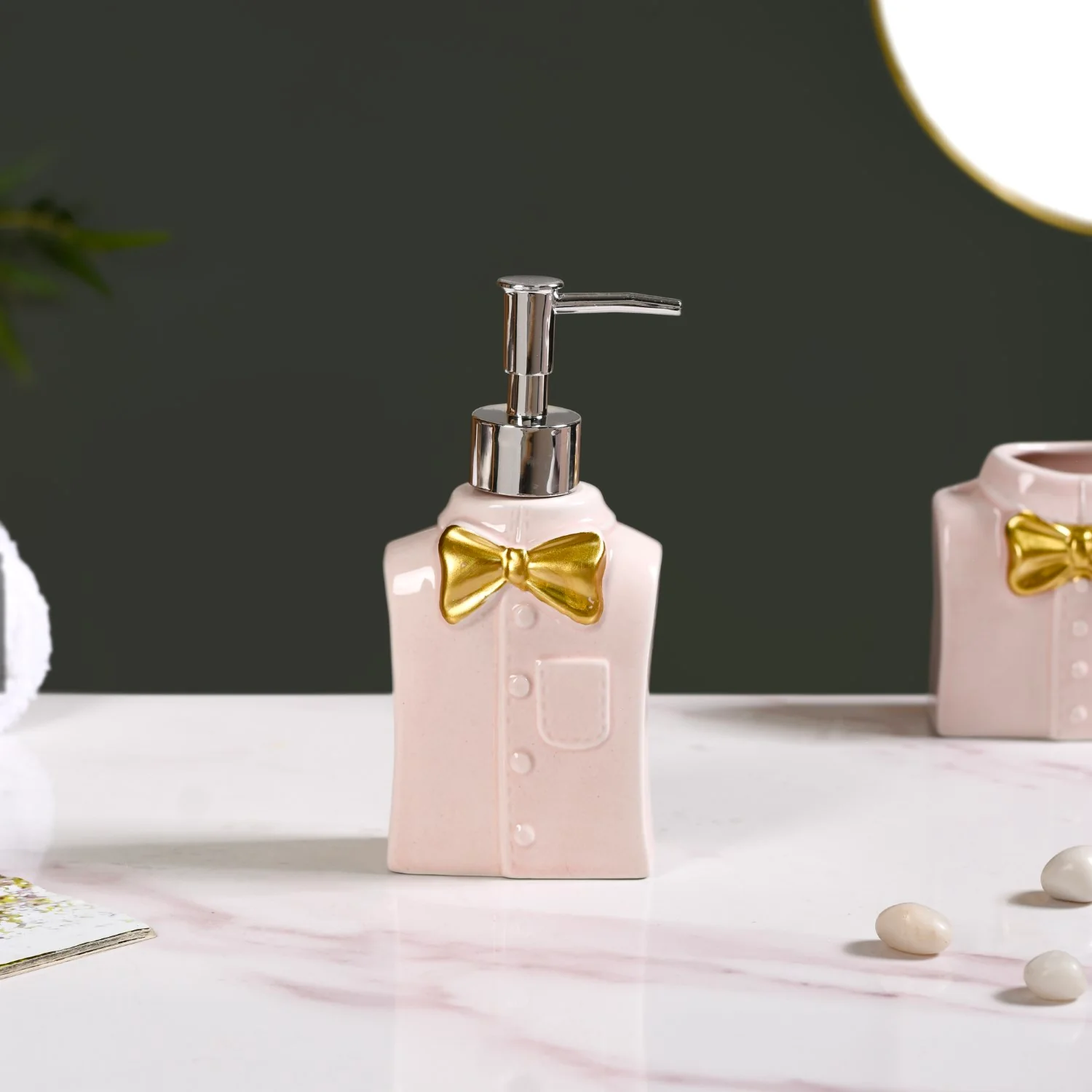 Pink Gloss Bowtie Shirt Ceramic Bath Set Of 3 - Image 6