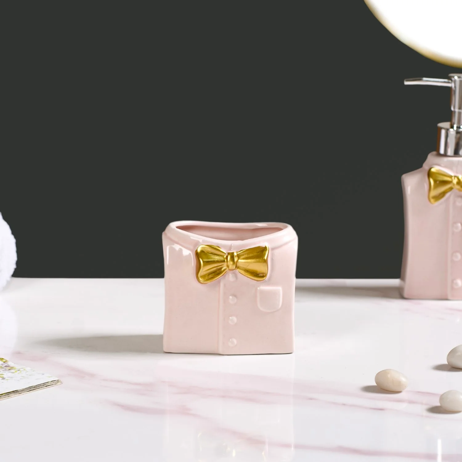Pink Gloss Bowtie Shirt Ceramic Bath Set Of 3 - Image 9