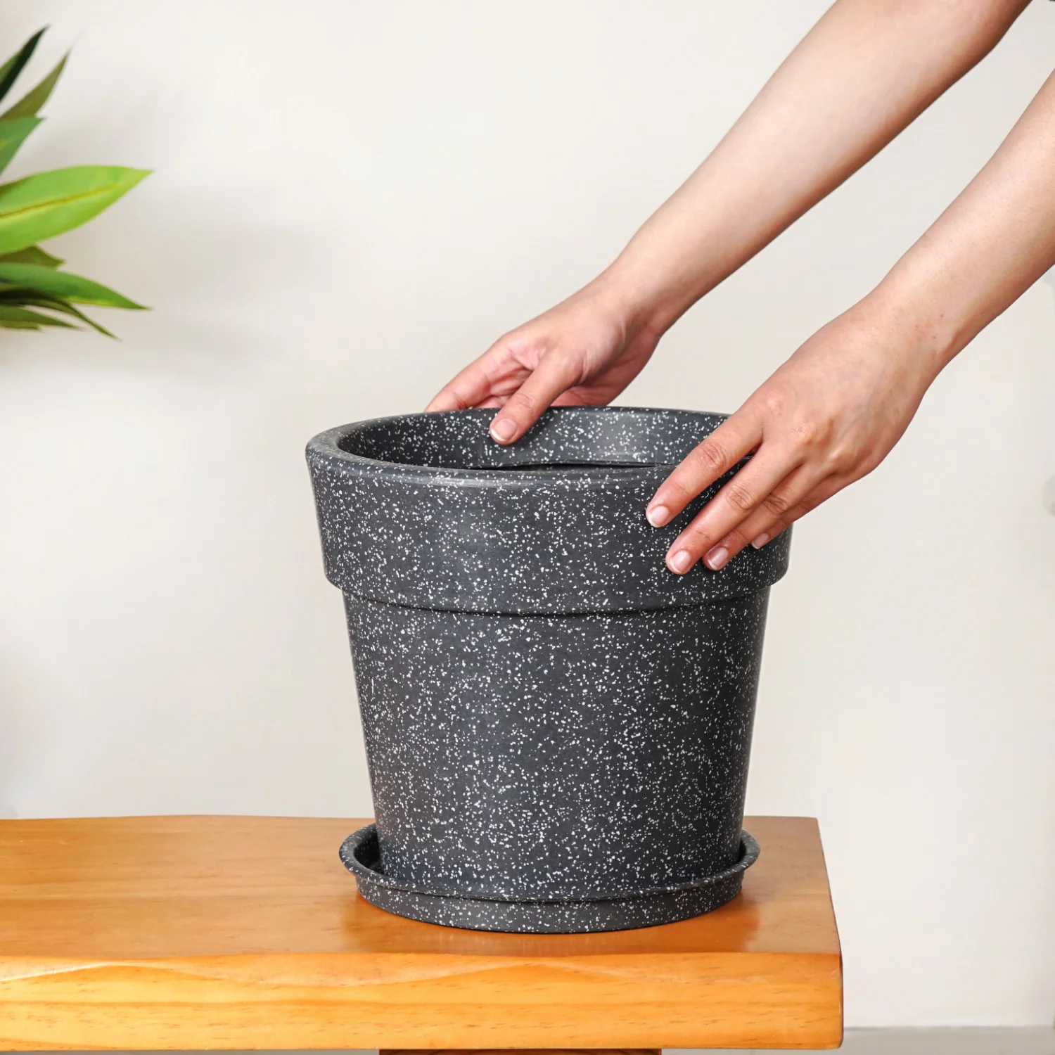Planterra Grey Planter With Plate 10x9 Inch - Image 3