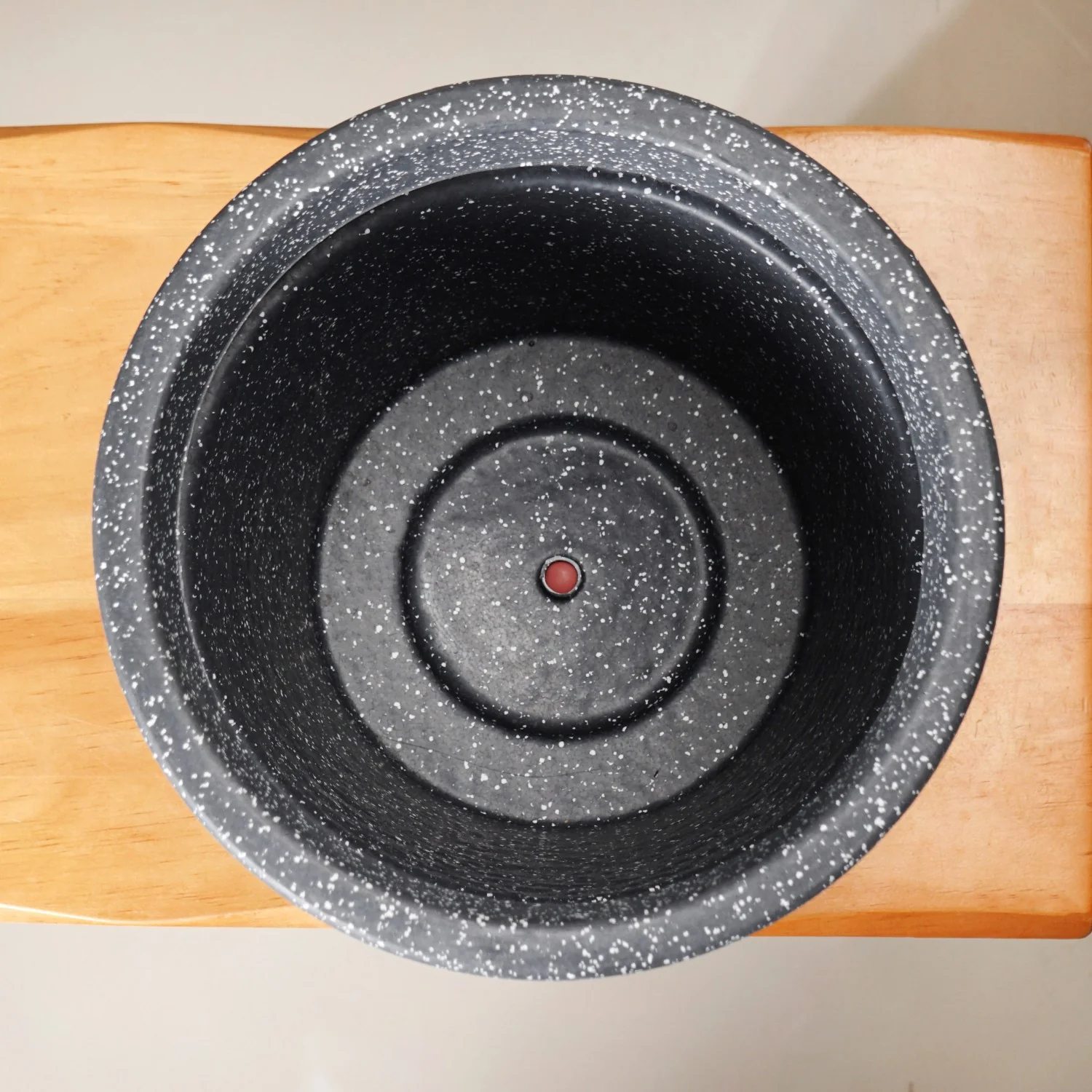 Planterra Grey Planter With Plate 10x9 Inch - Image 8