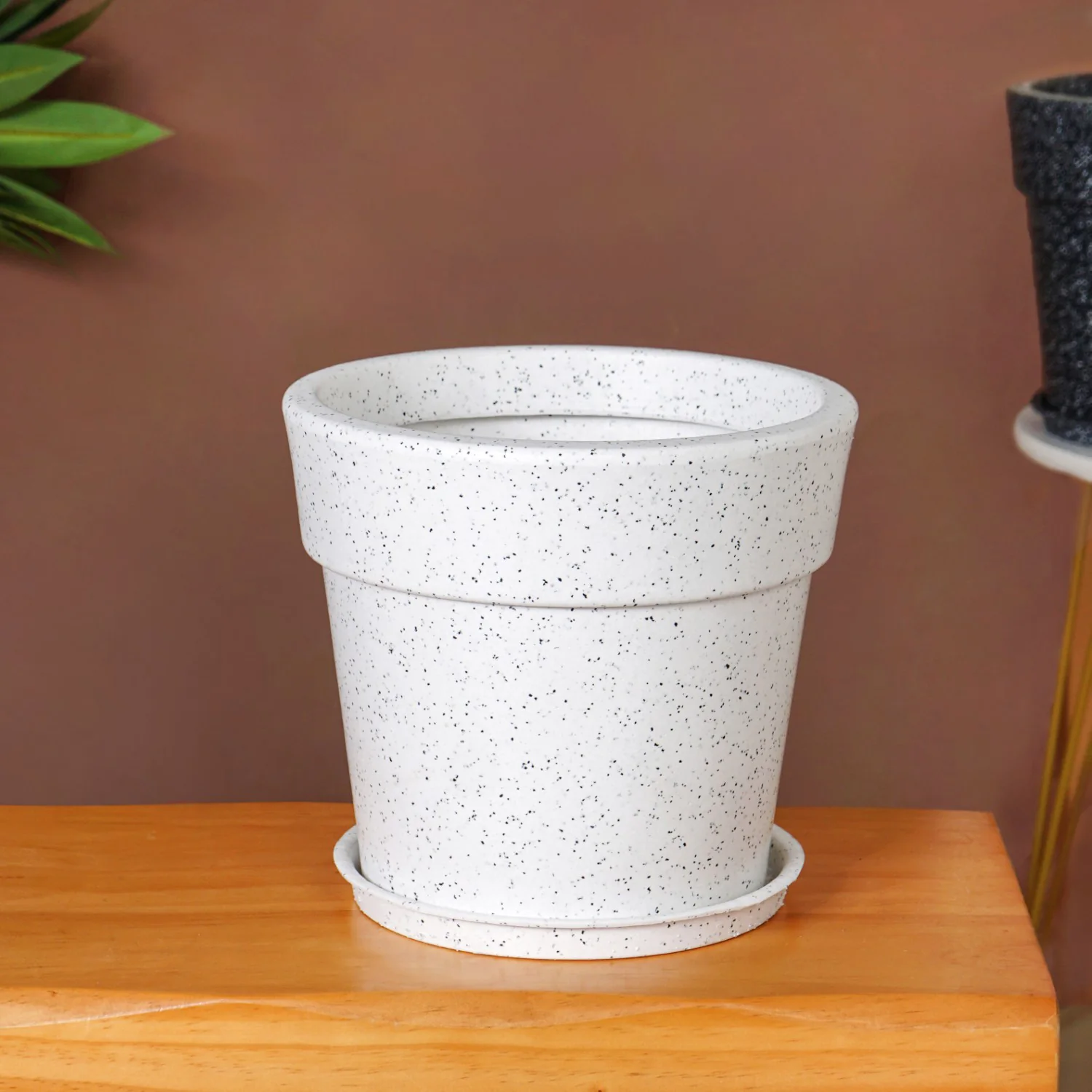 Planterra White Planter With Plate 10x9 Inch - Image 10