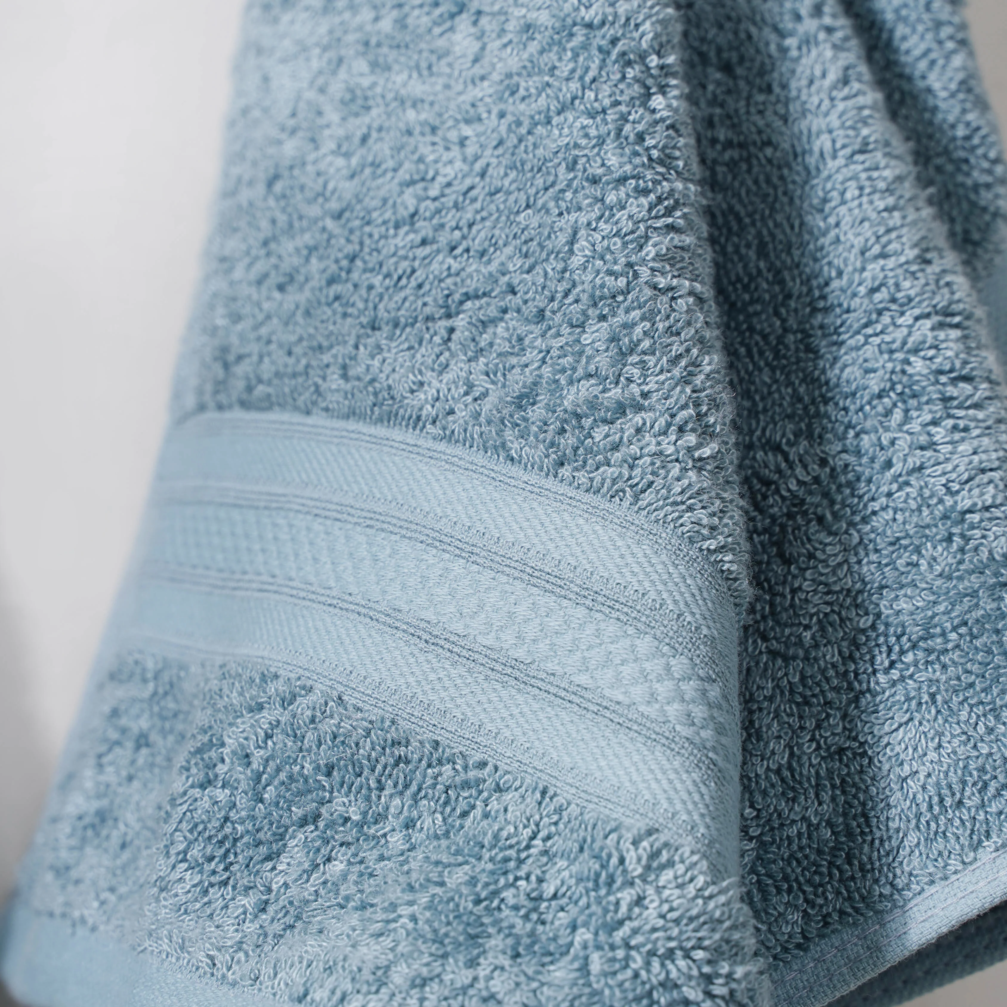 Plushy Bamboo Towel Set of 2 Blue - Image 7