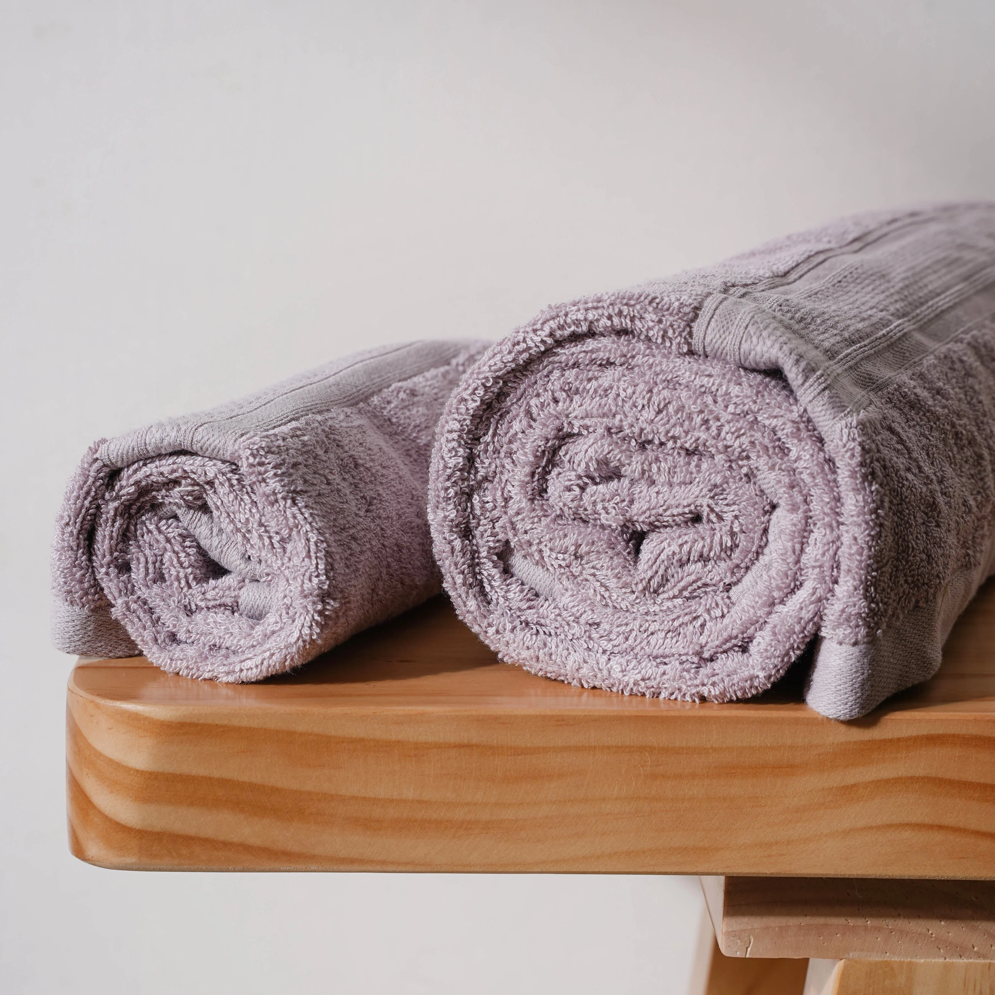 Plushy Bamboo Towel Set of 2 Lavender - Image 4
