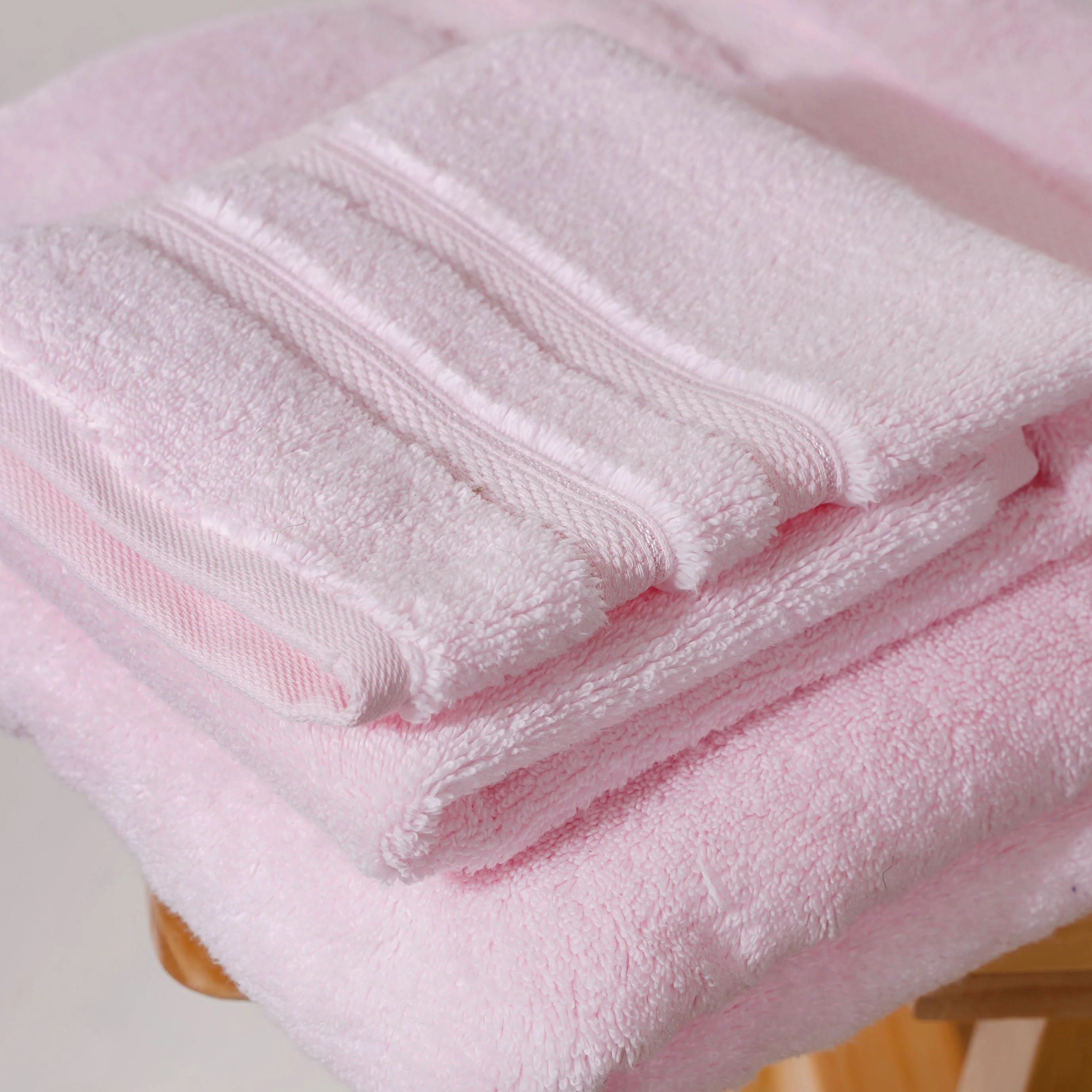 Plushy Luxe Pink 100% Cotton Towel Set of 2 - Image 6