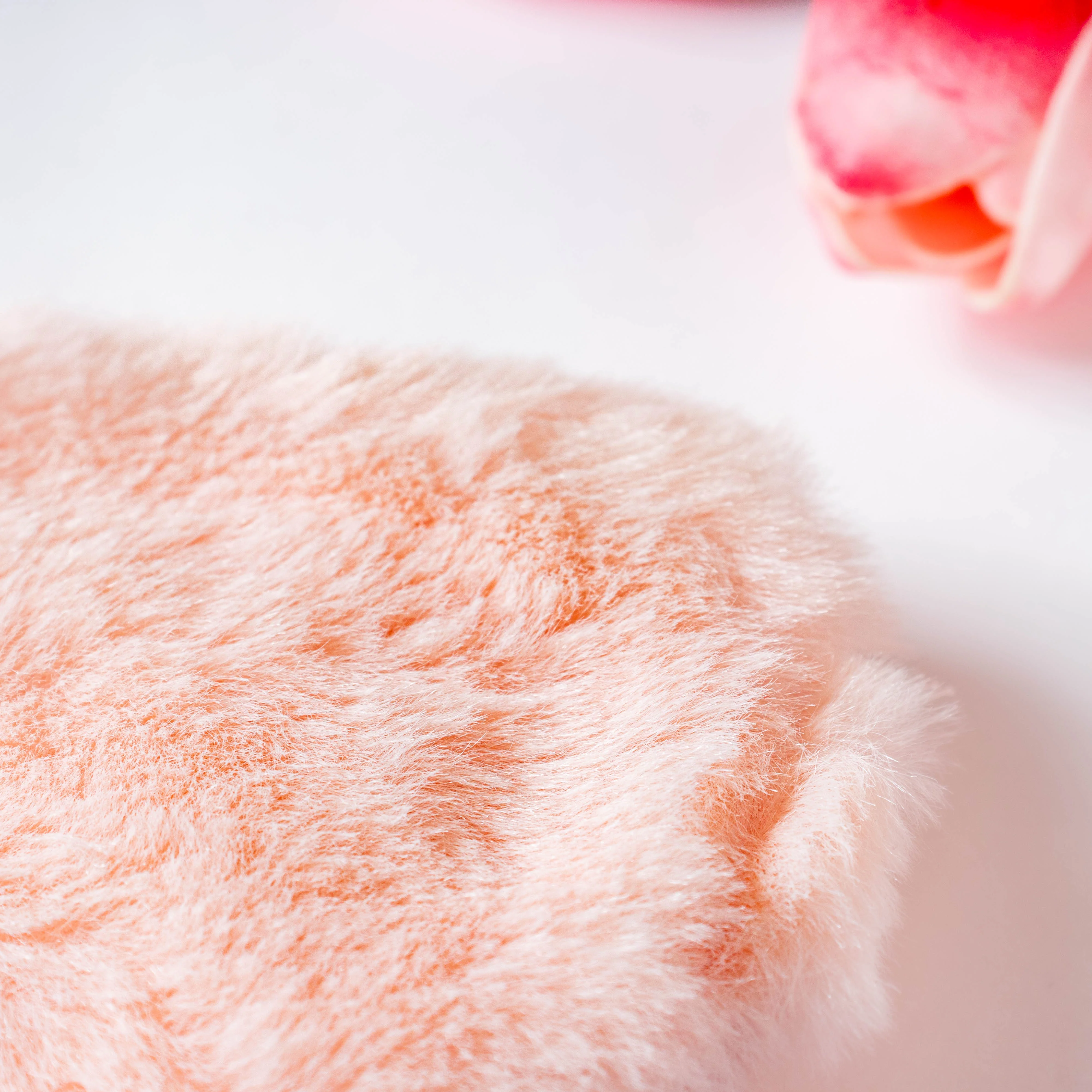 Plushy Peach Sleep Mask With Coolant Gel - Image 7