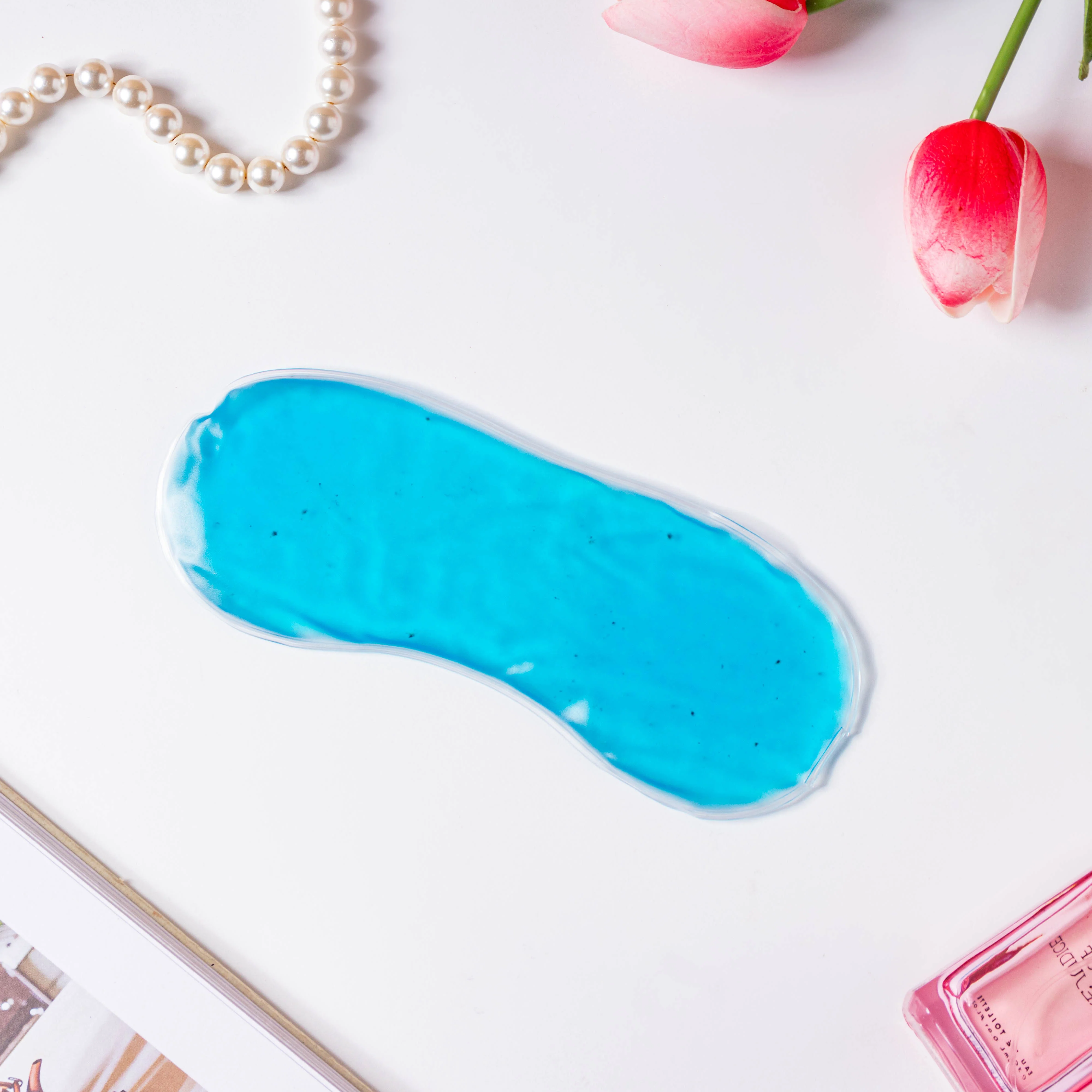 Plushy Pink Sleep Mask With Coolant Gel - Image 5