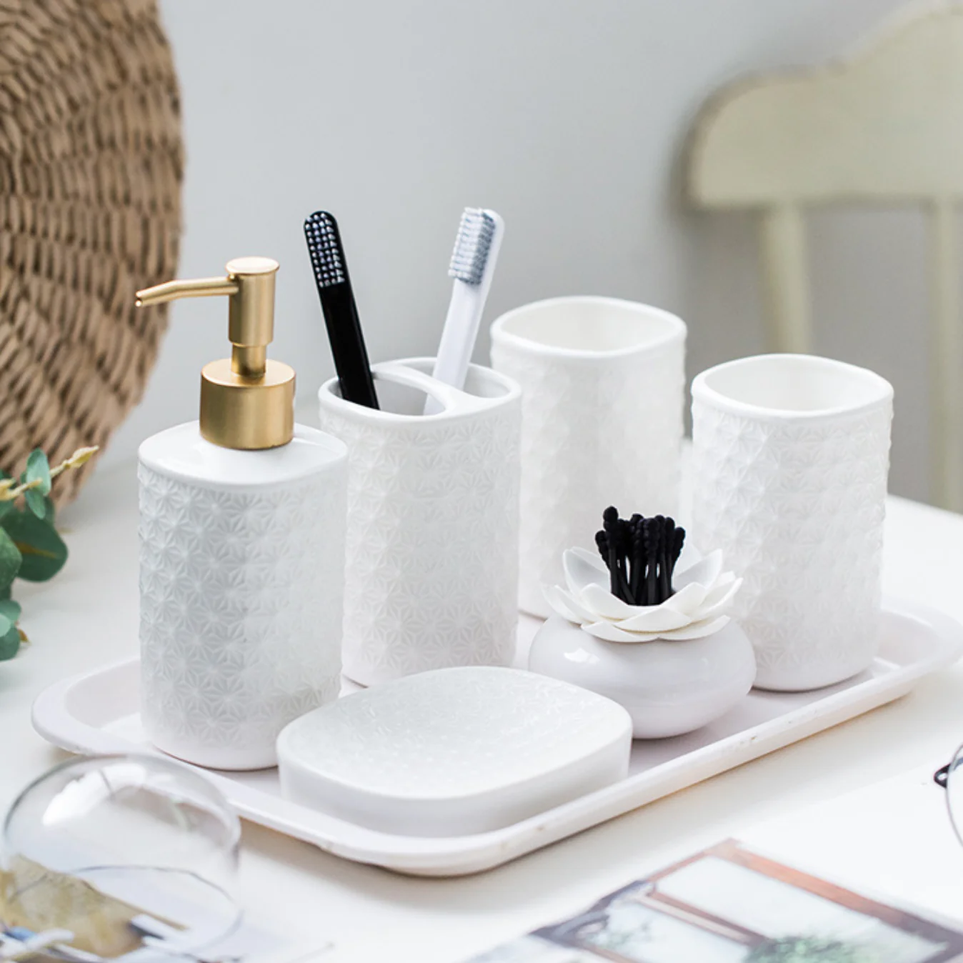 Porcelain White Bath Set - Image 5