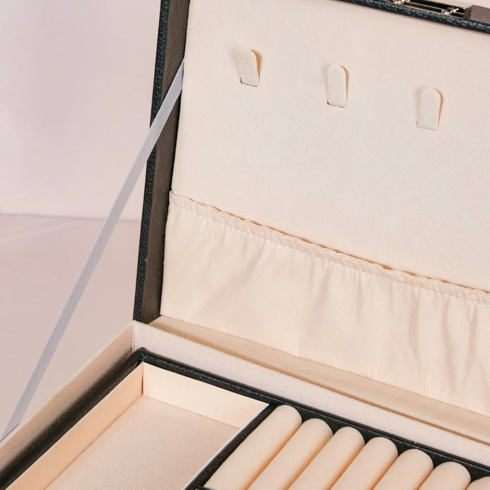 Portable Jewellery Organiser Black - Image 9
