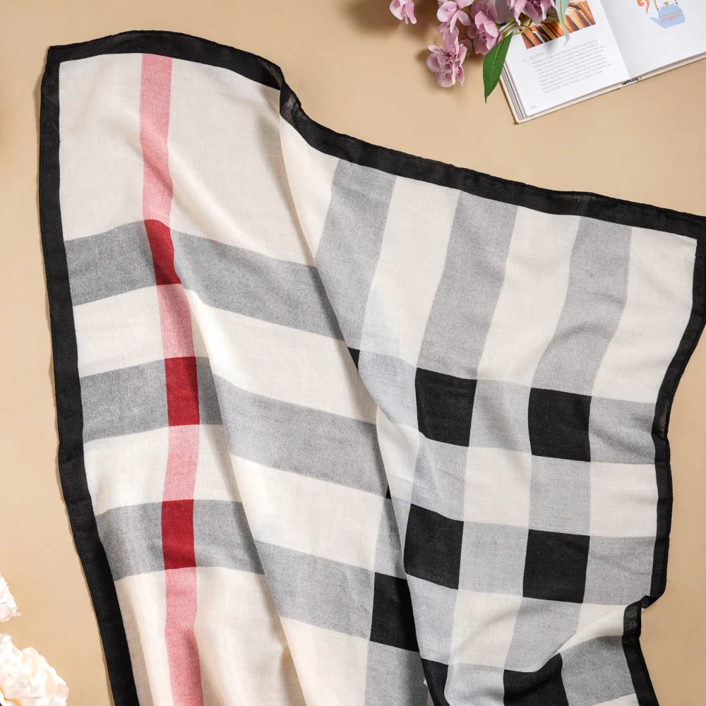 Posh Plaid Scarf Grey And Red - Image 2