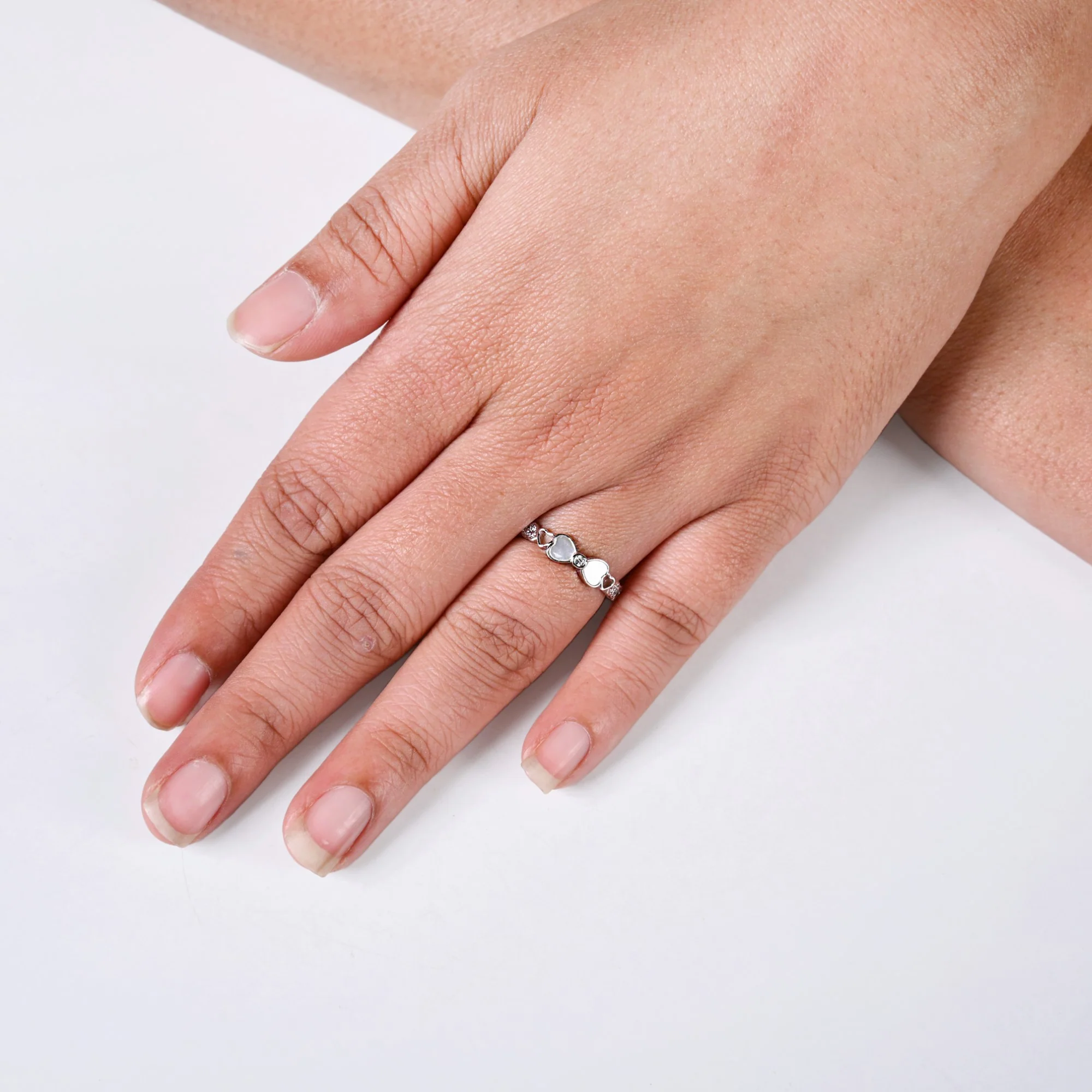 Pretty Bow And Hearts Silver Ring - Image 2
