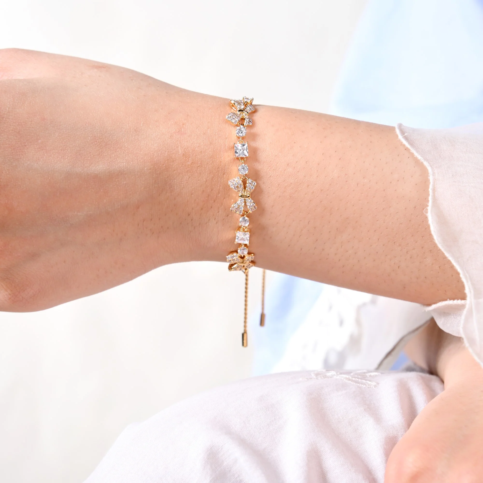 Princess Bow Gold Chain Bracelet - Image 2