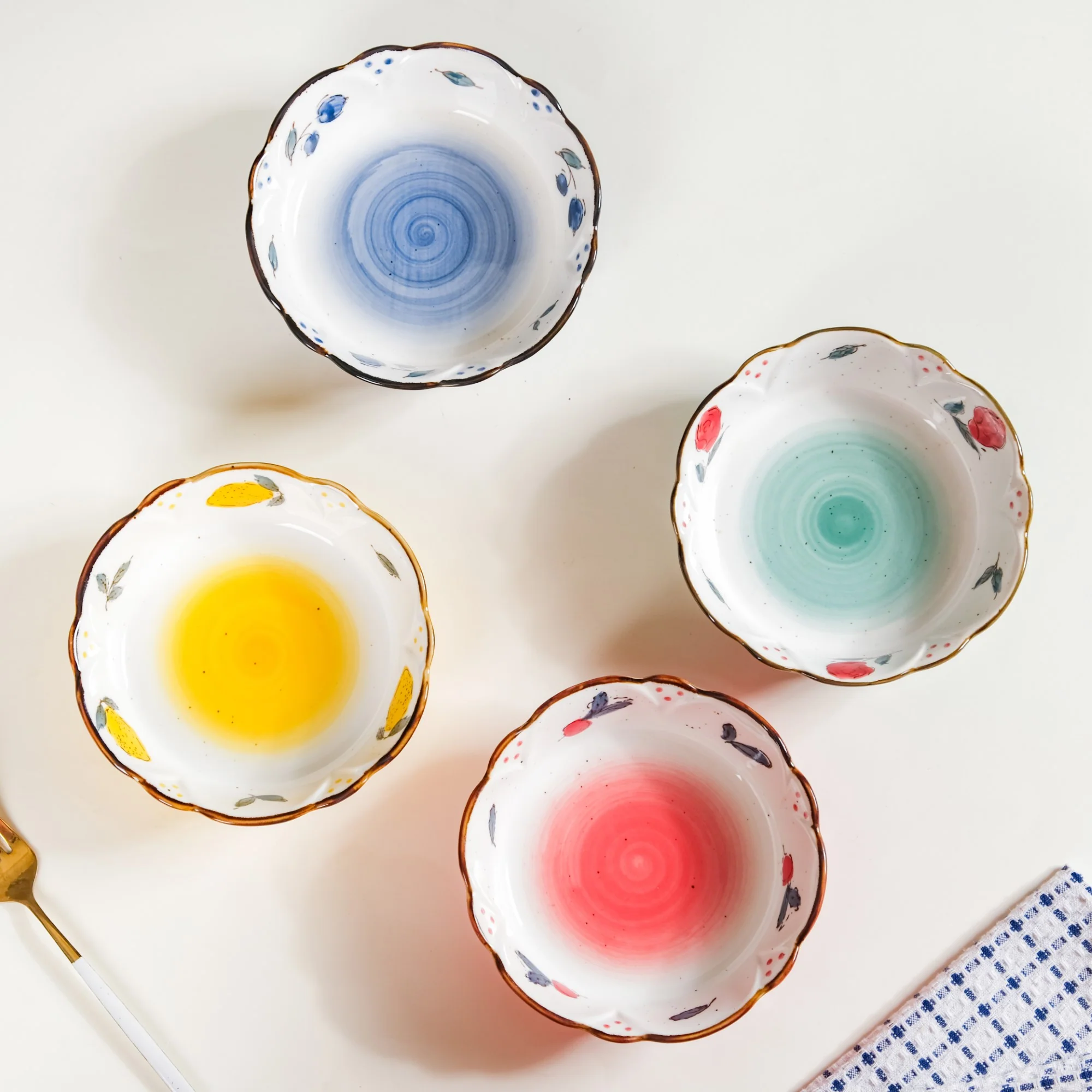 Printed Ceramic Serving Bowl 300 ml - Image 2