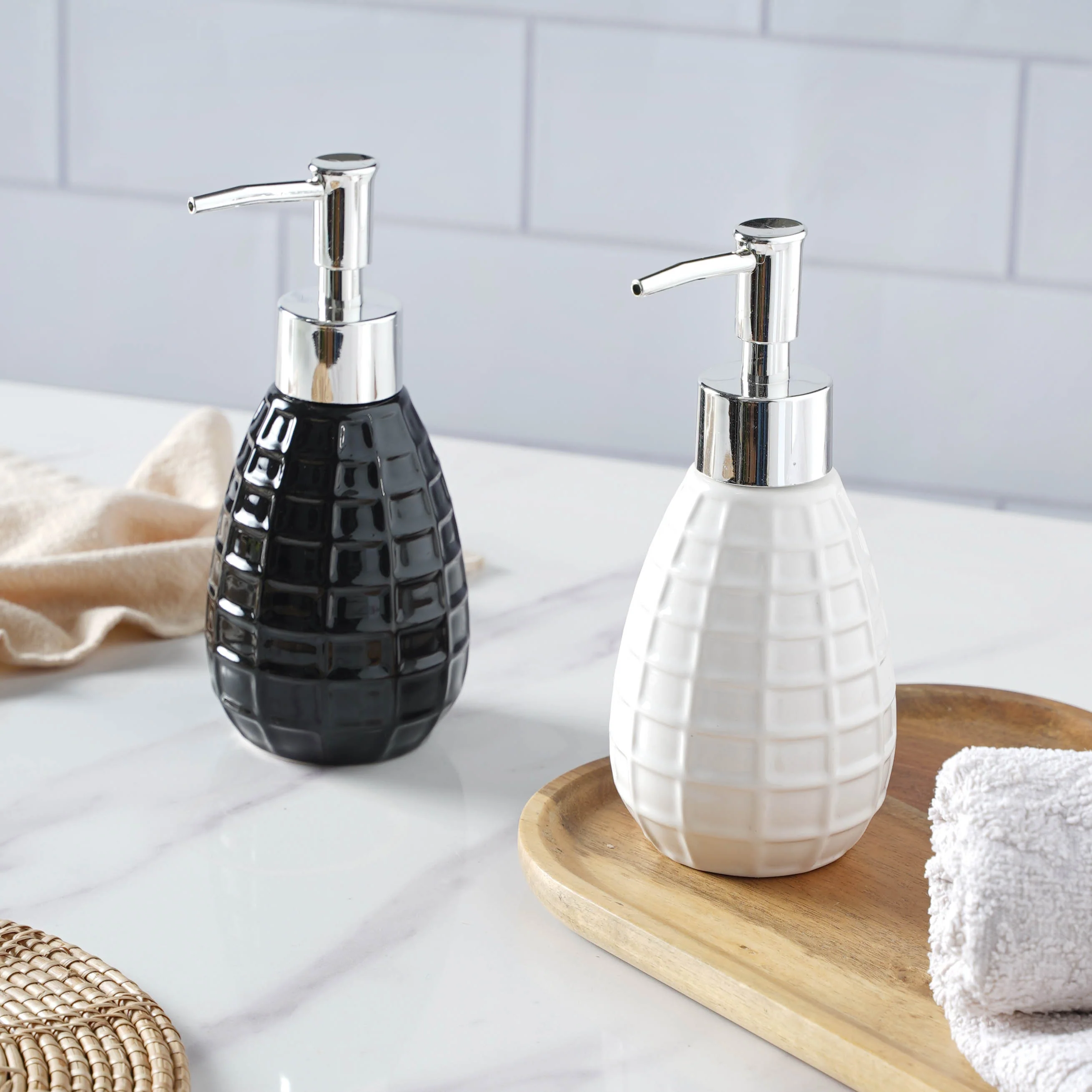 Pump Bottle in Textured Ceramic - Image 3