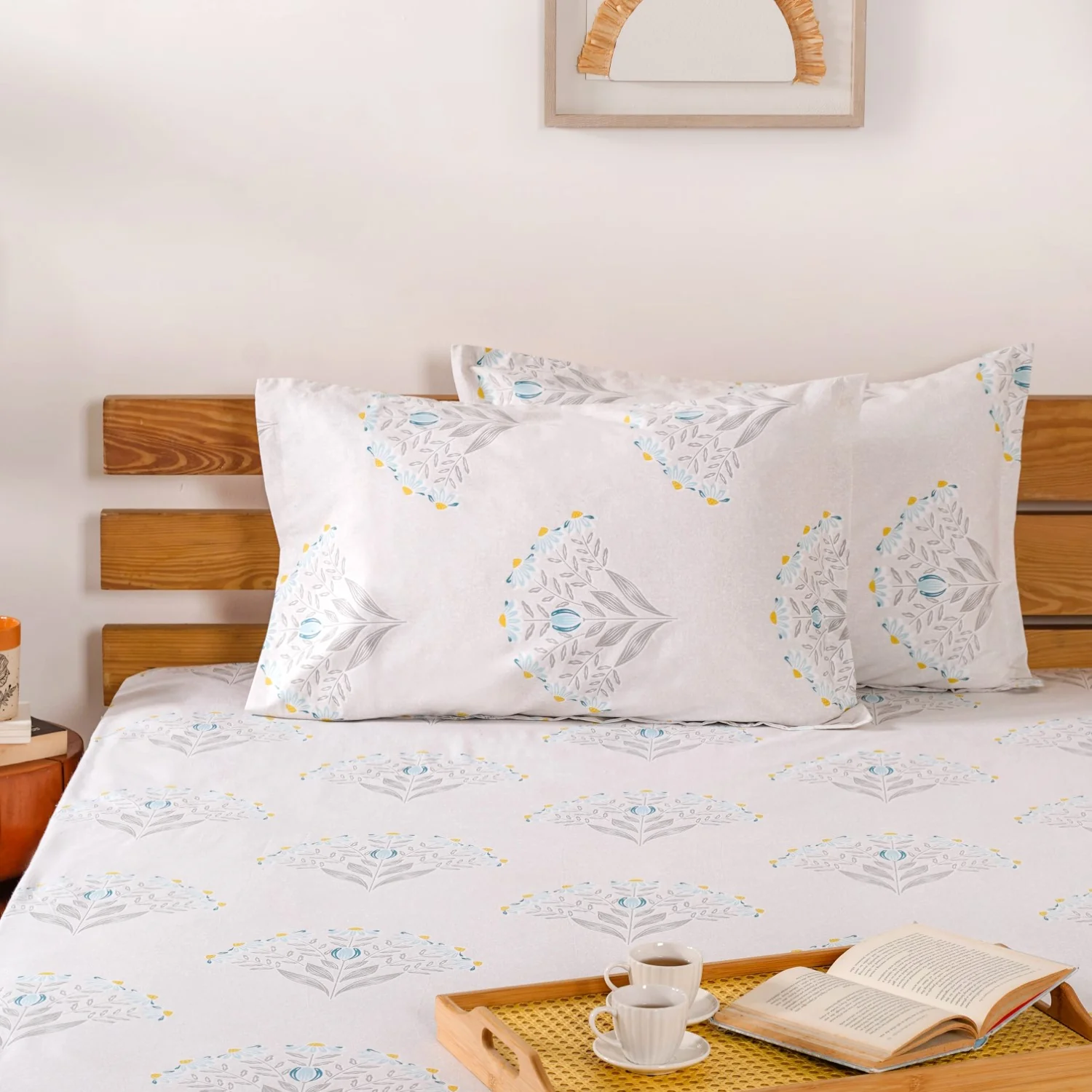 Pure Cotton Daisy Bedsheet Set 180 TC Ultra Soft King Size 275x275 cm - Image 2