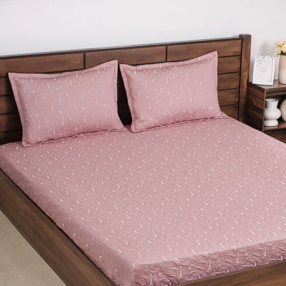 Quilted Leaf Pattern Bed Cover King Size Pink - Image 5