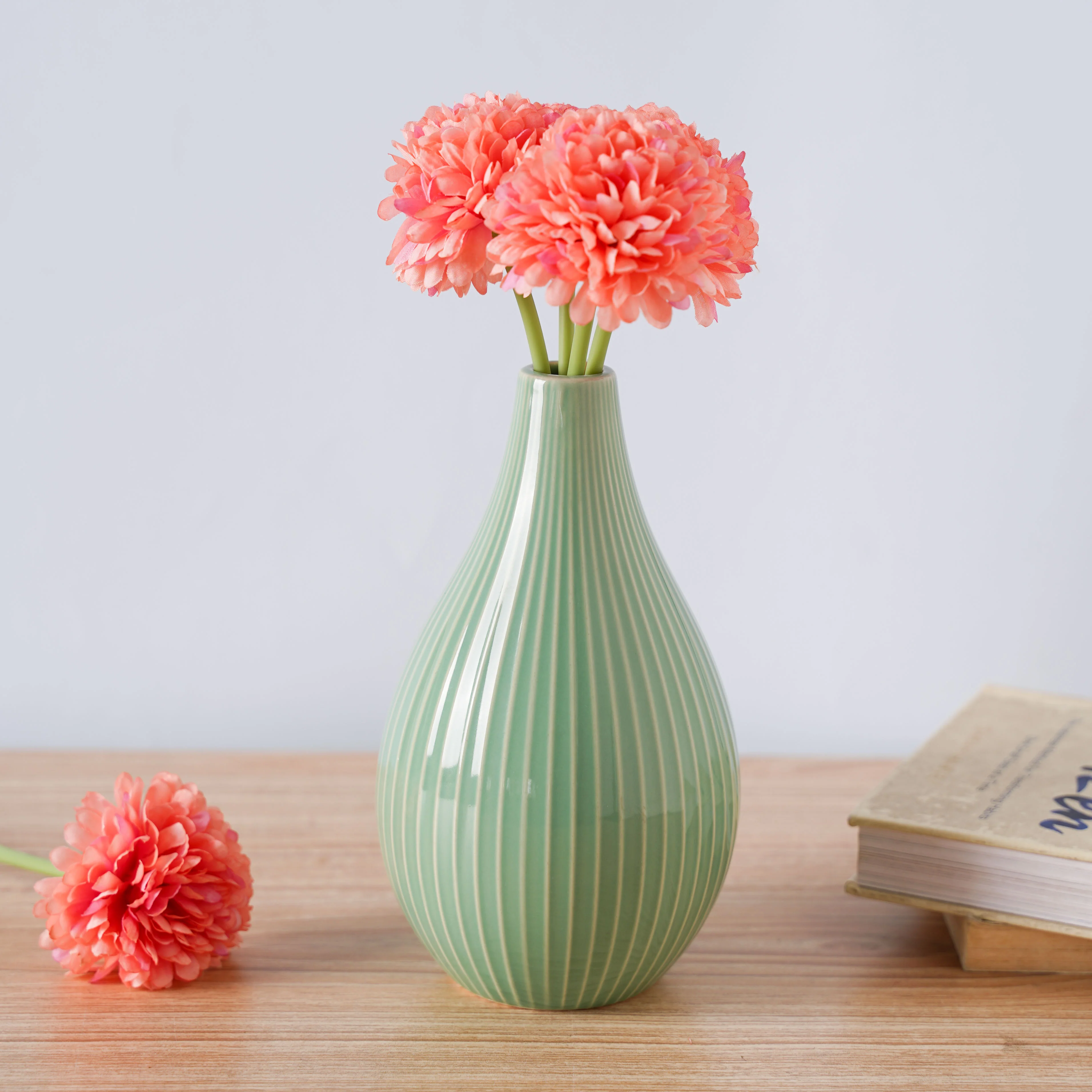 Raindrop Ceramic Vase - Image 5