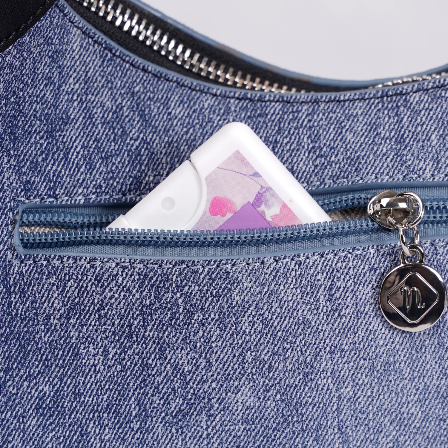 Raya Hobo Bag - Image 10