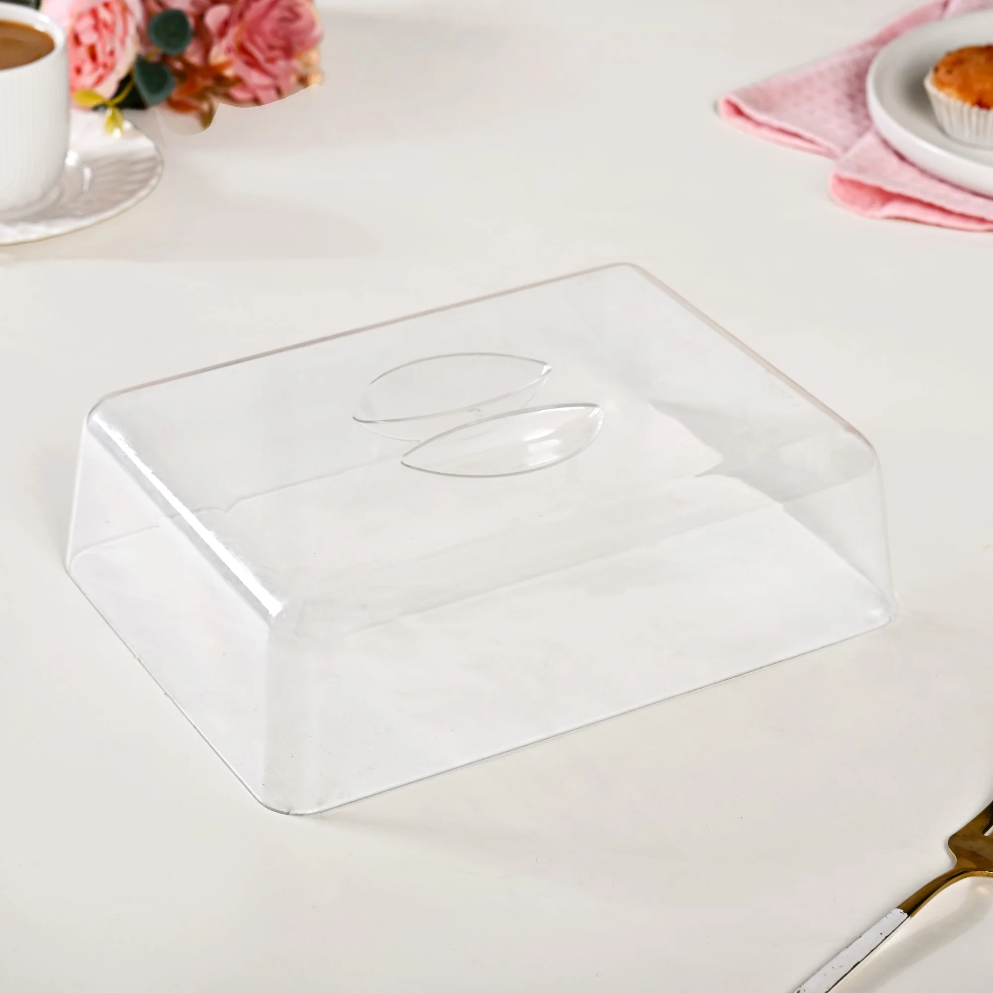 Rectangle Wooden Cake Stand With Cloche - Image 6