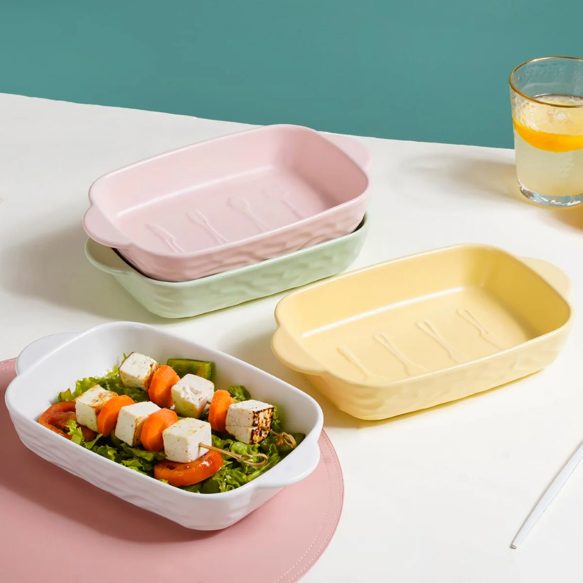 Rectangular Ceramic Baking Dish With Handle White 650 ml - Image 5