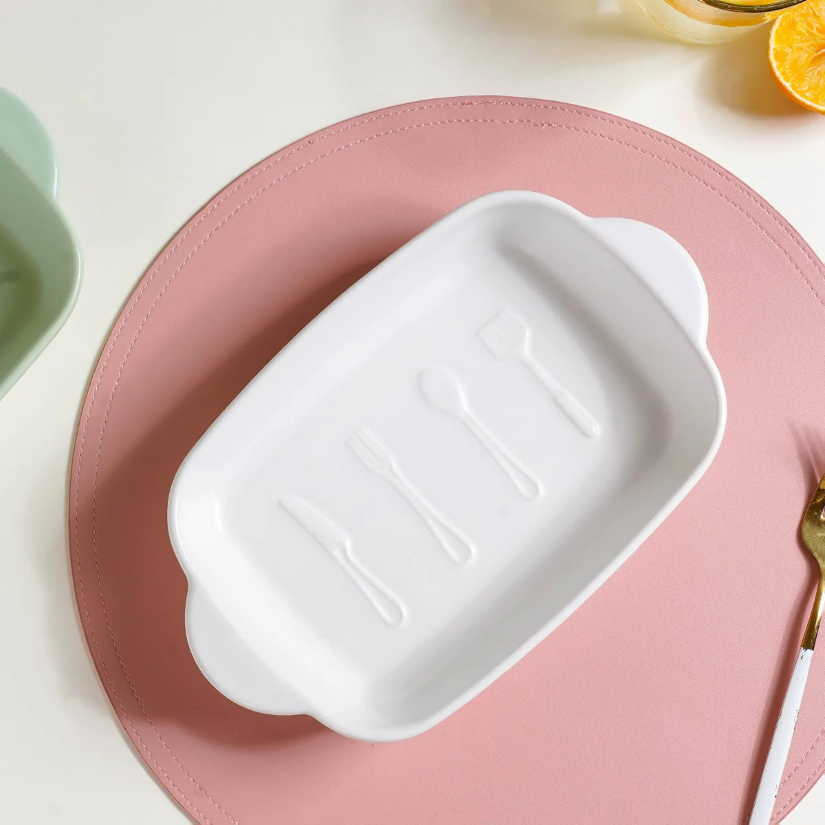Rectangular Ceramic Baking Dish With Handle White 650 ml - Image 7