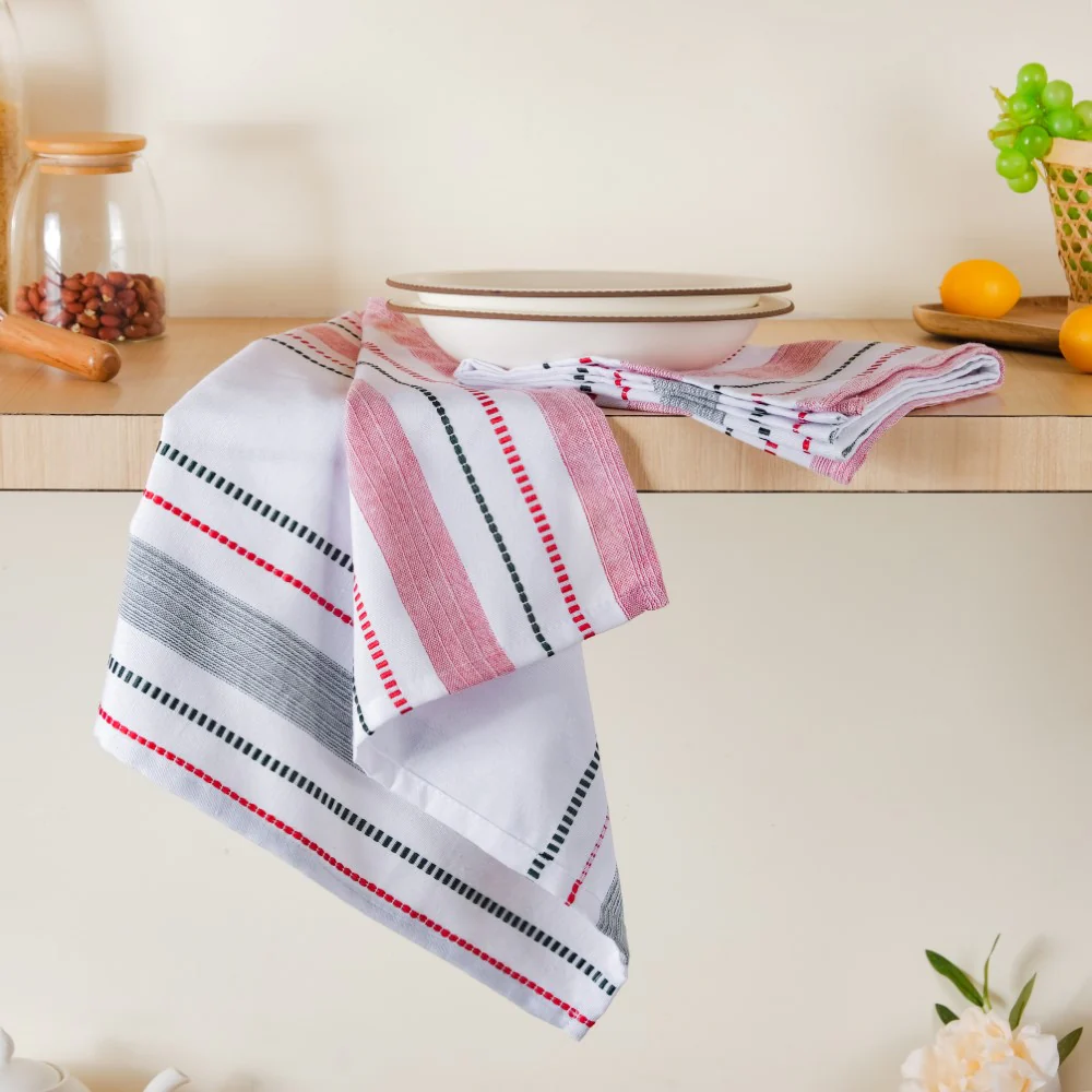 Red And Green Patterned Cleaning Towel Set Of 2 - Image 3