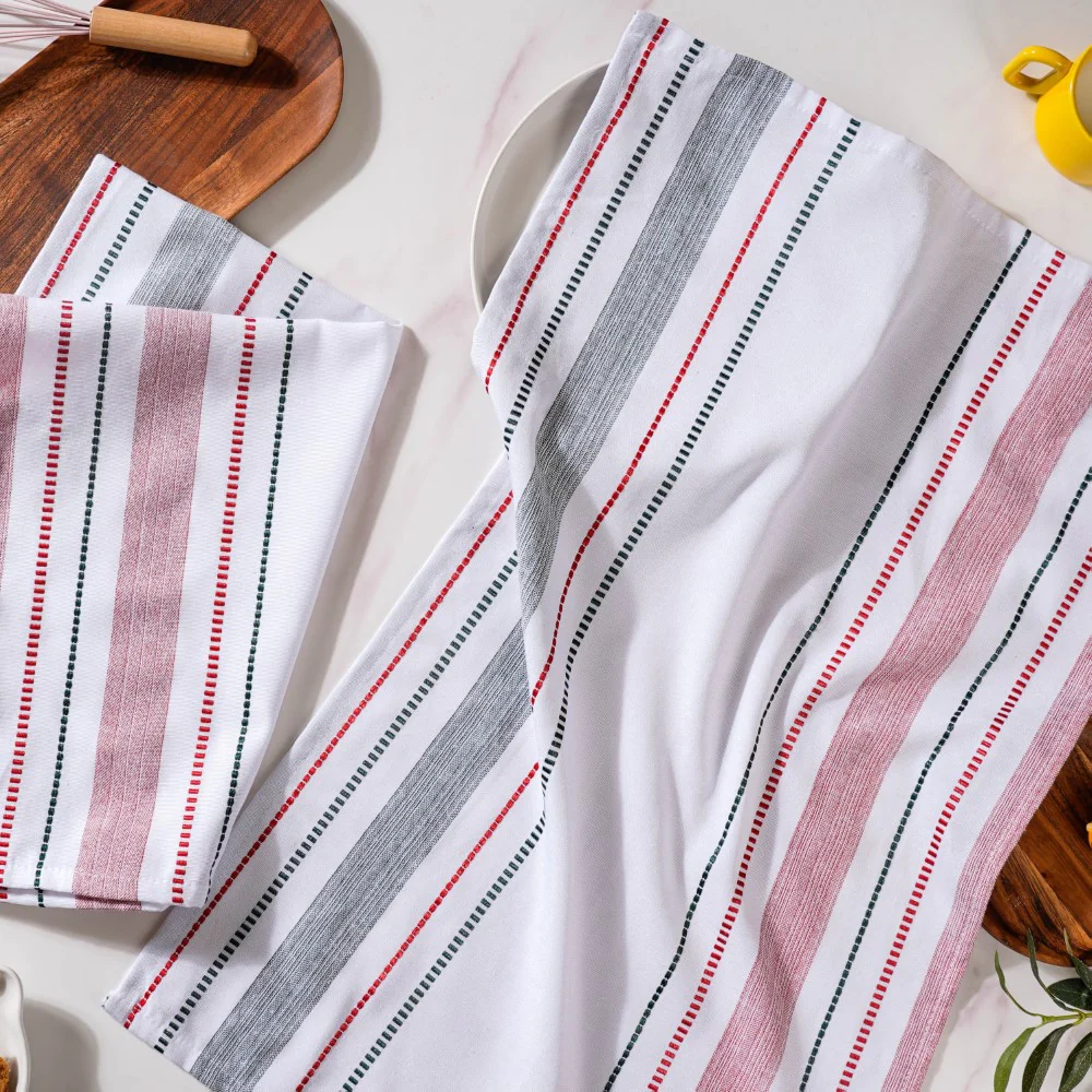 Red And Green Patterned Cleaning Towel Set Of 2 - Image 4