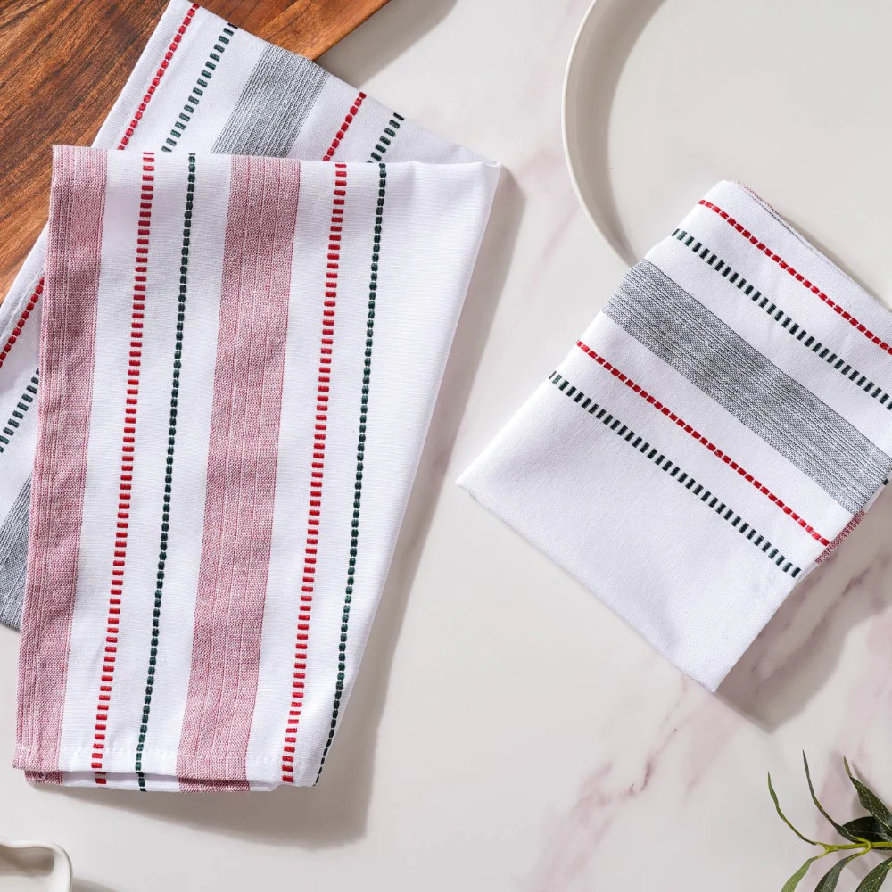 Red And Green Patterned Cleaning Towel Set Of 2 - Image 6