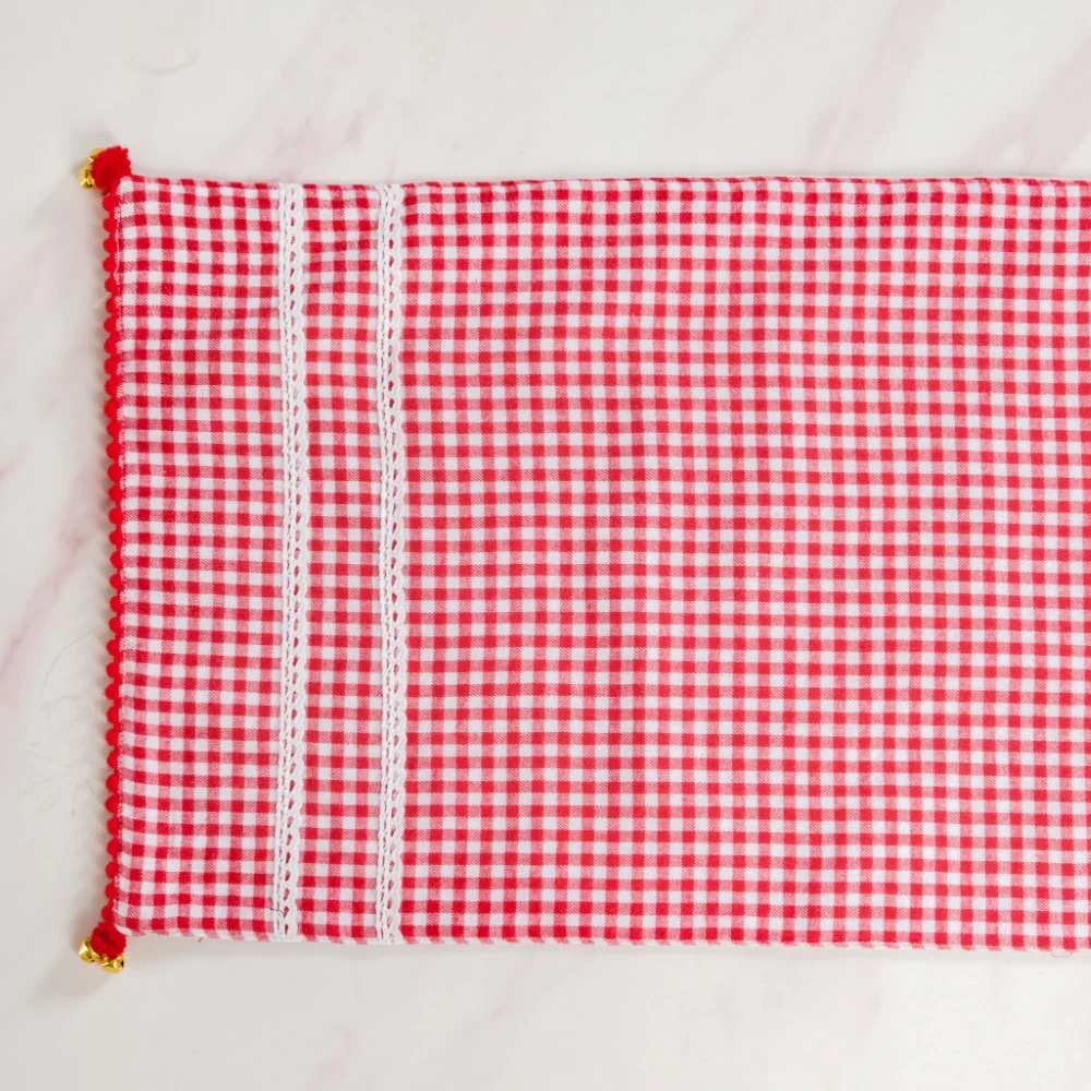 Red Checkered Cotton Table Runner With 6 Table Mats - Image 11