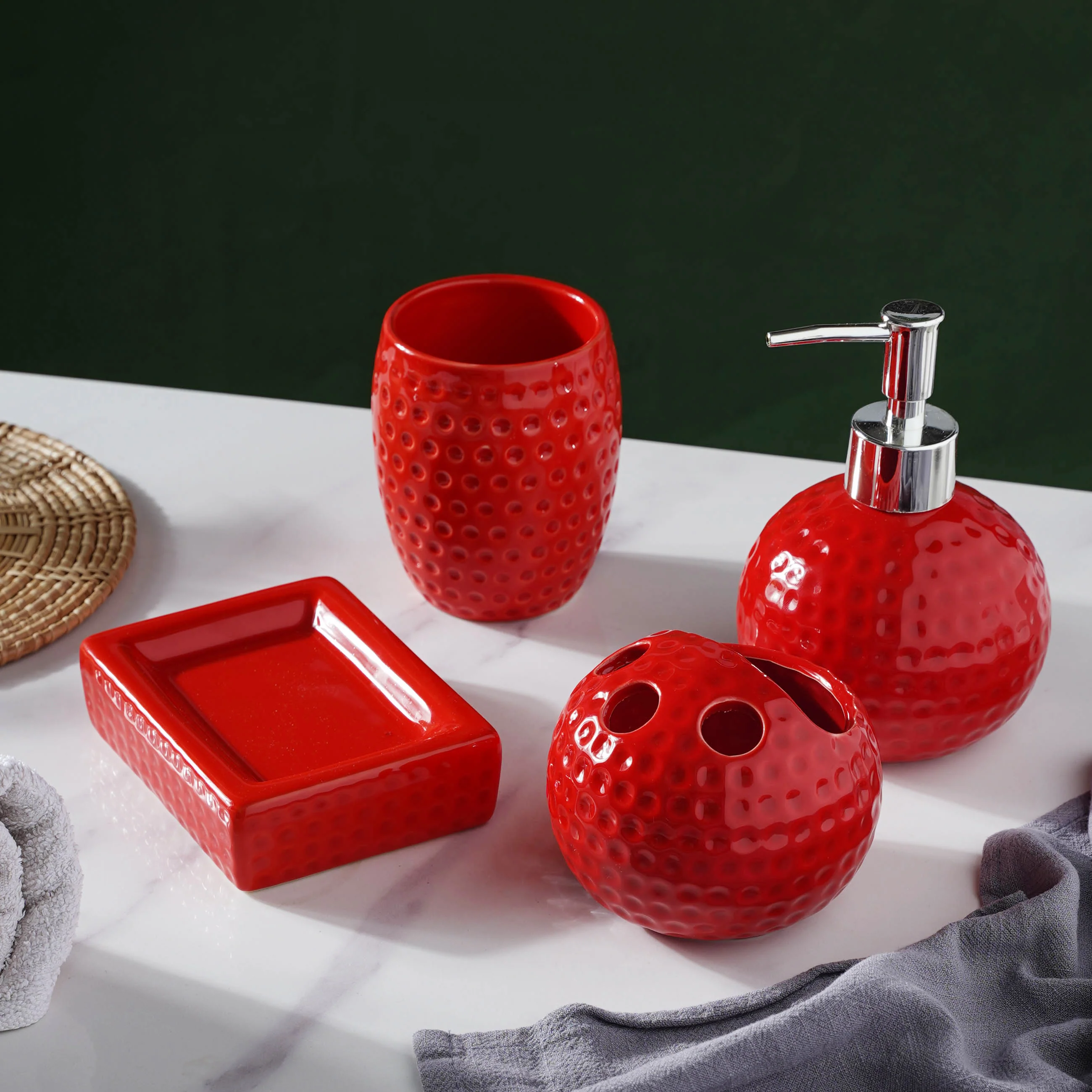 Red Fantasia Bath Set - Image 2