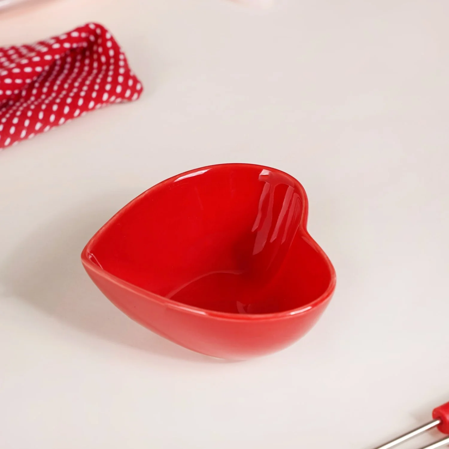 Red Heart Ceramic Fondue Set - Image 11
