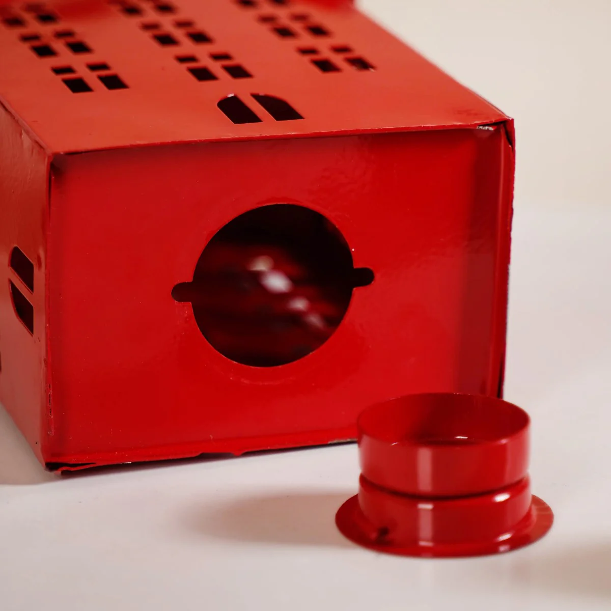 Red House Lantern With Handle - Image 10