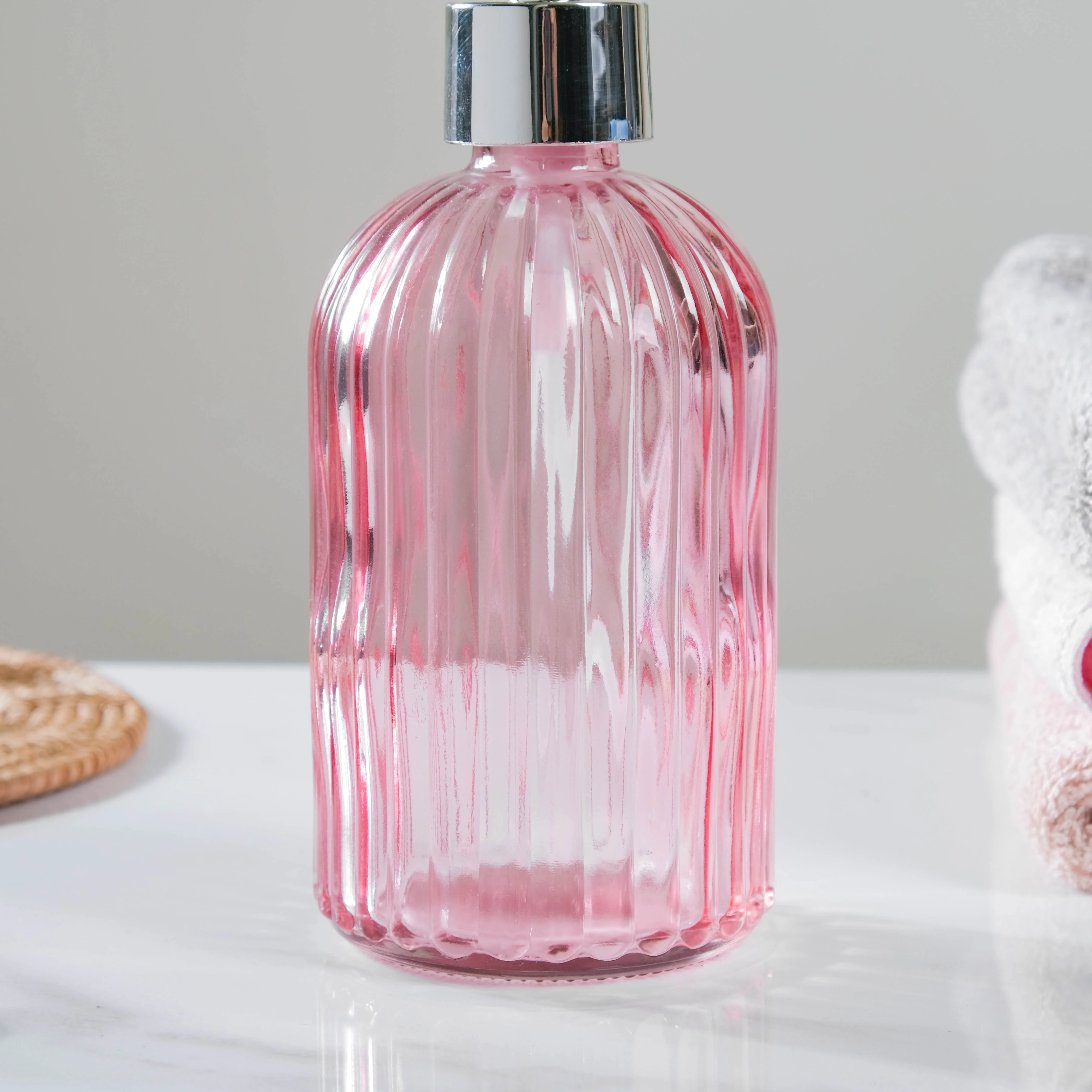 Regal Pink Glass Dispenser With Nozzle - Image 7