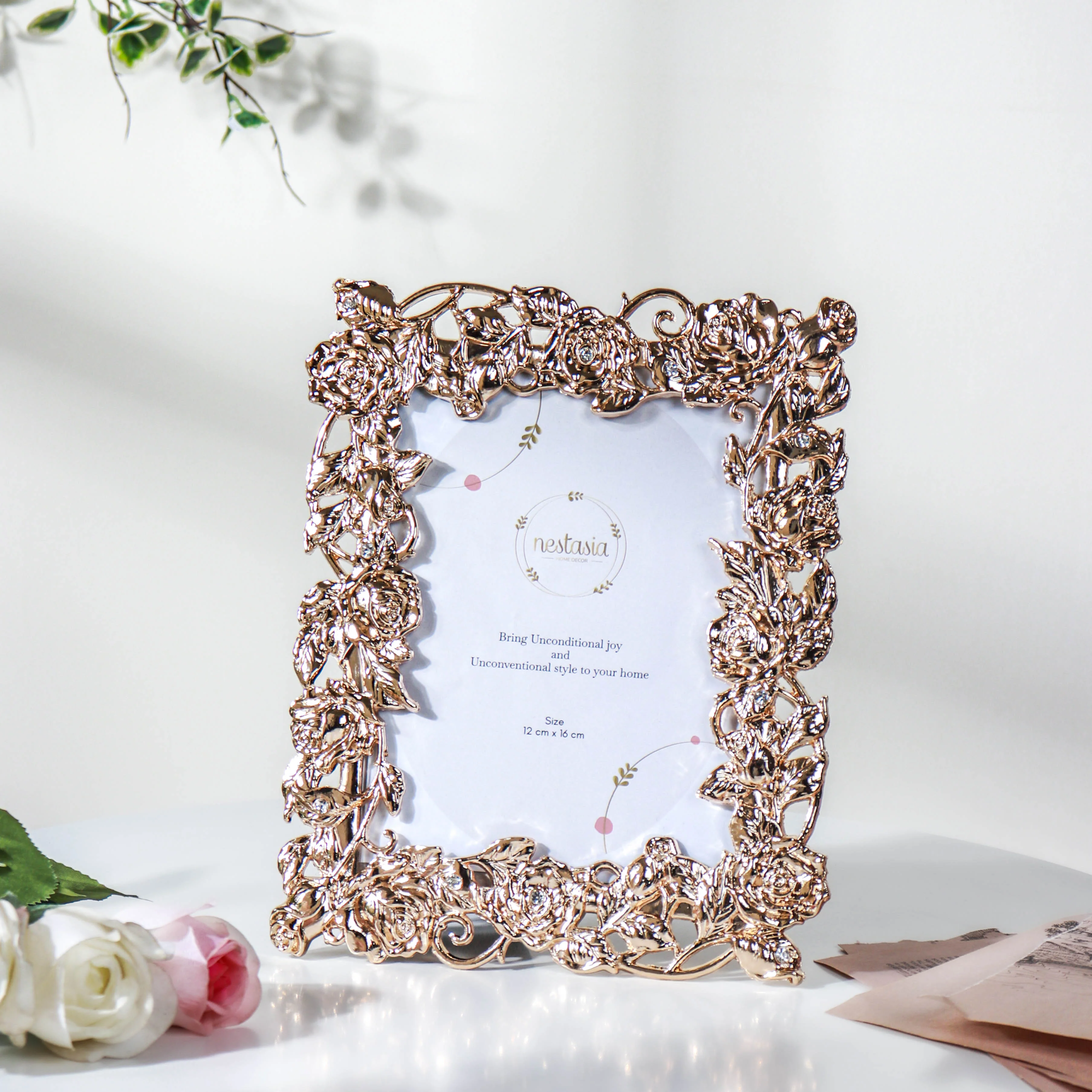 Reminisce Photo Frame