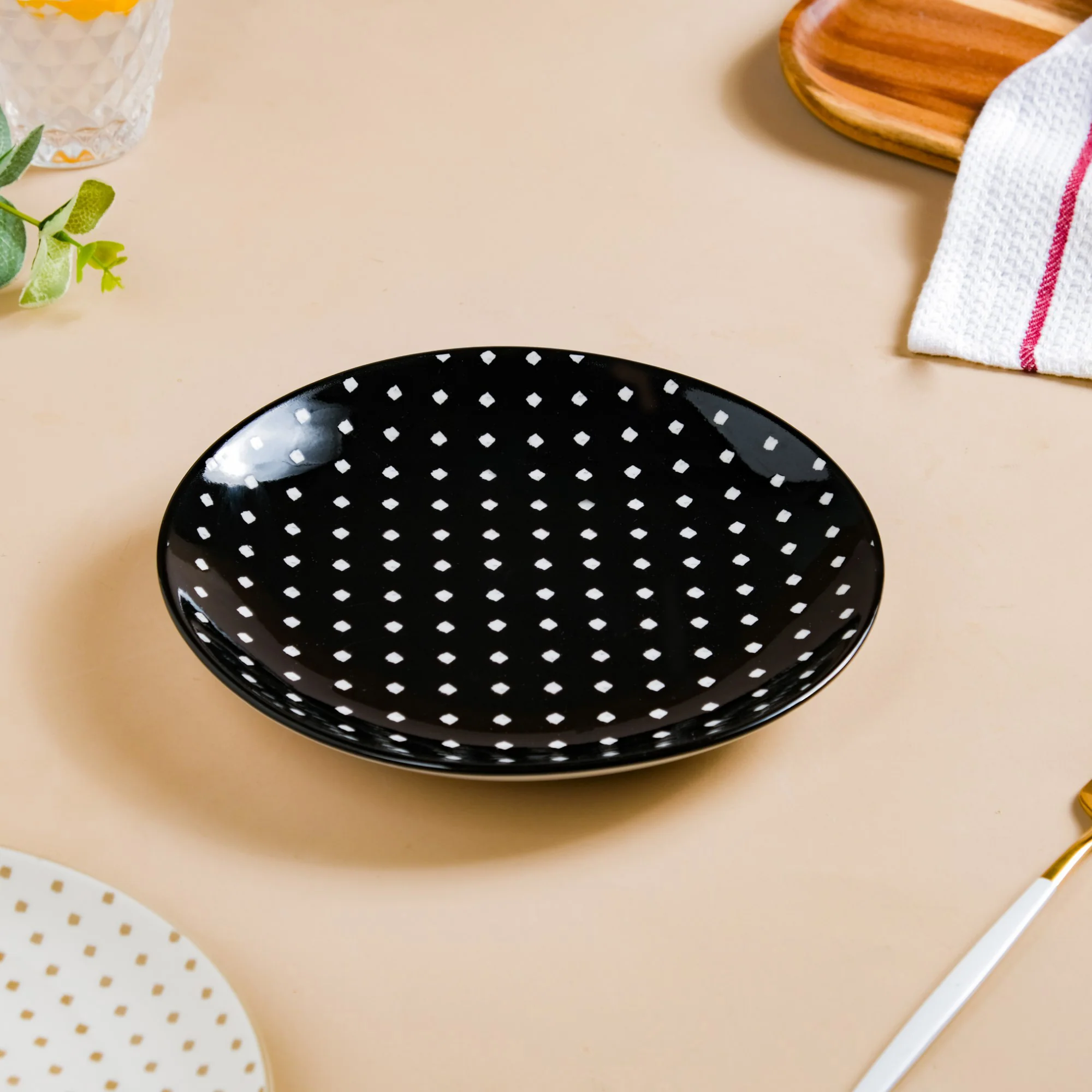 Retro Ceramic Snack Plate Black 7.5 Inch Set Of 2 - Image 4