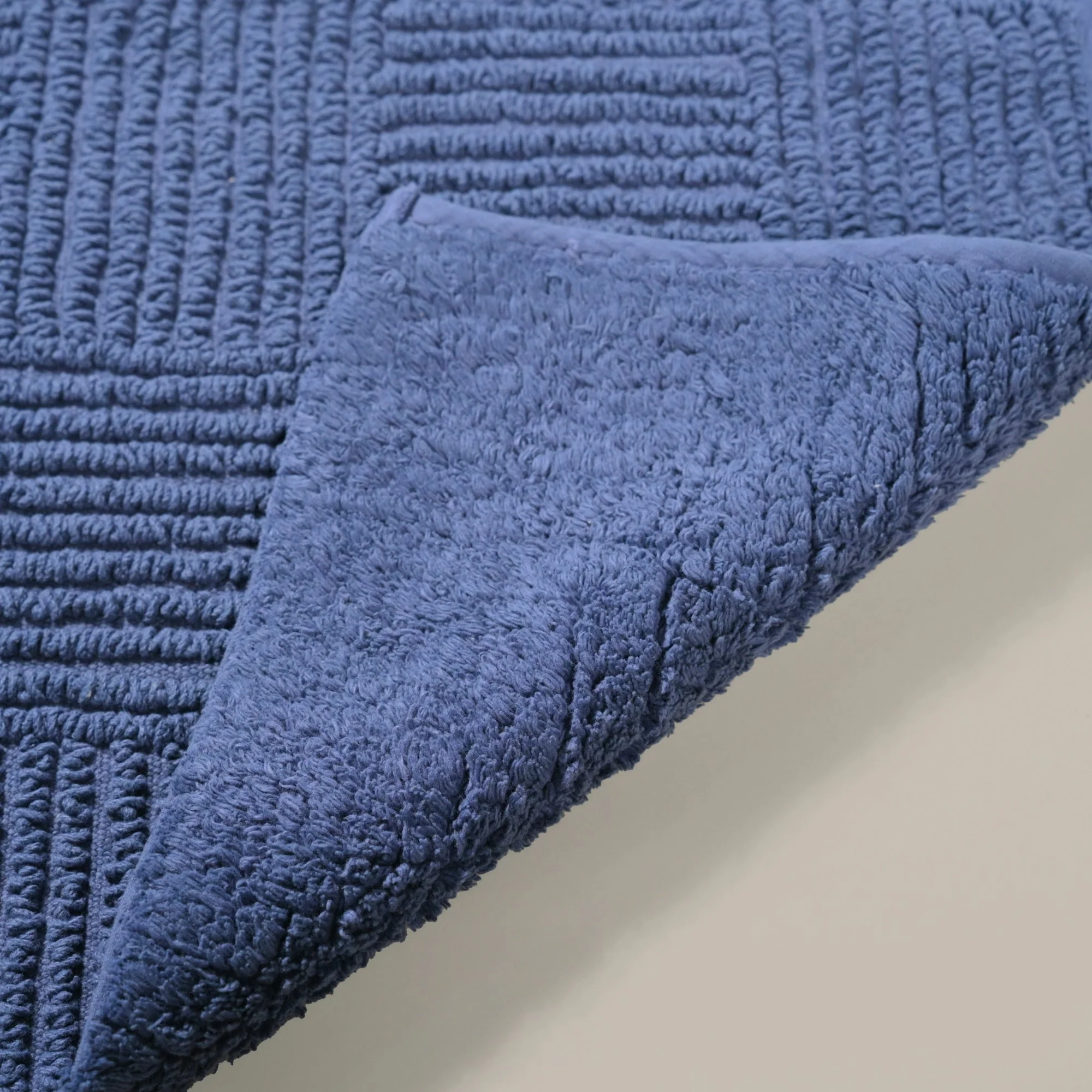 Reversible Tufted Cotton Floor Mat Navy Blue 84x50cm - Image 2