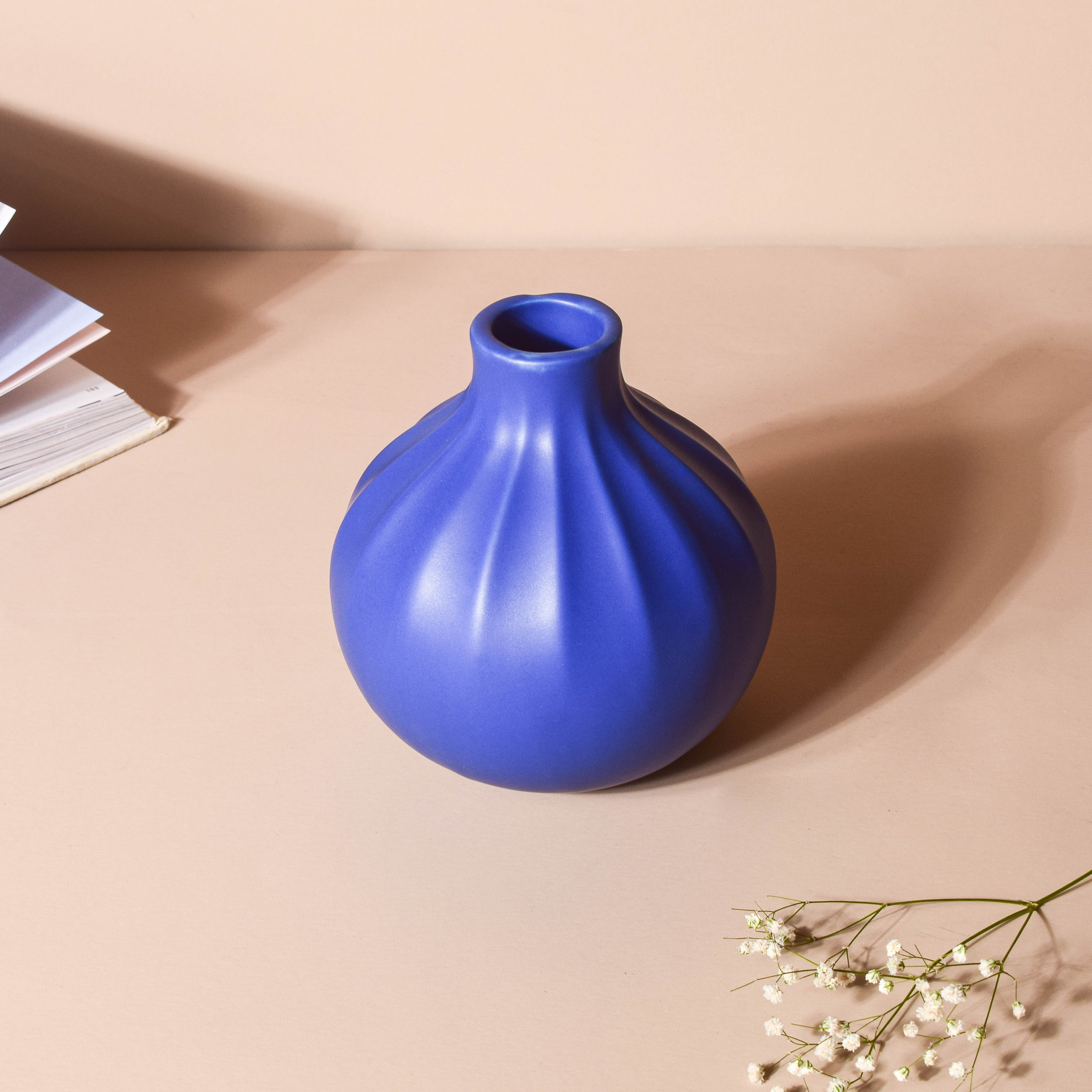 Ribbed Contemporary Vase - Image 4